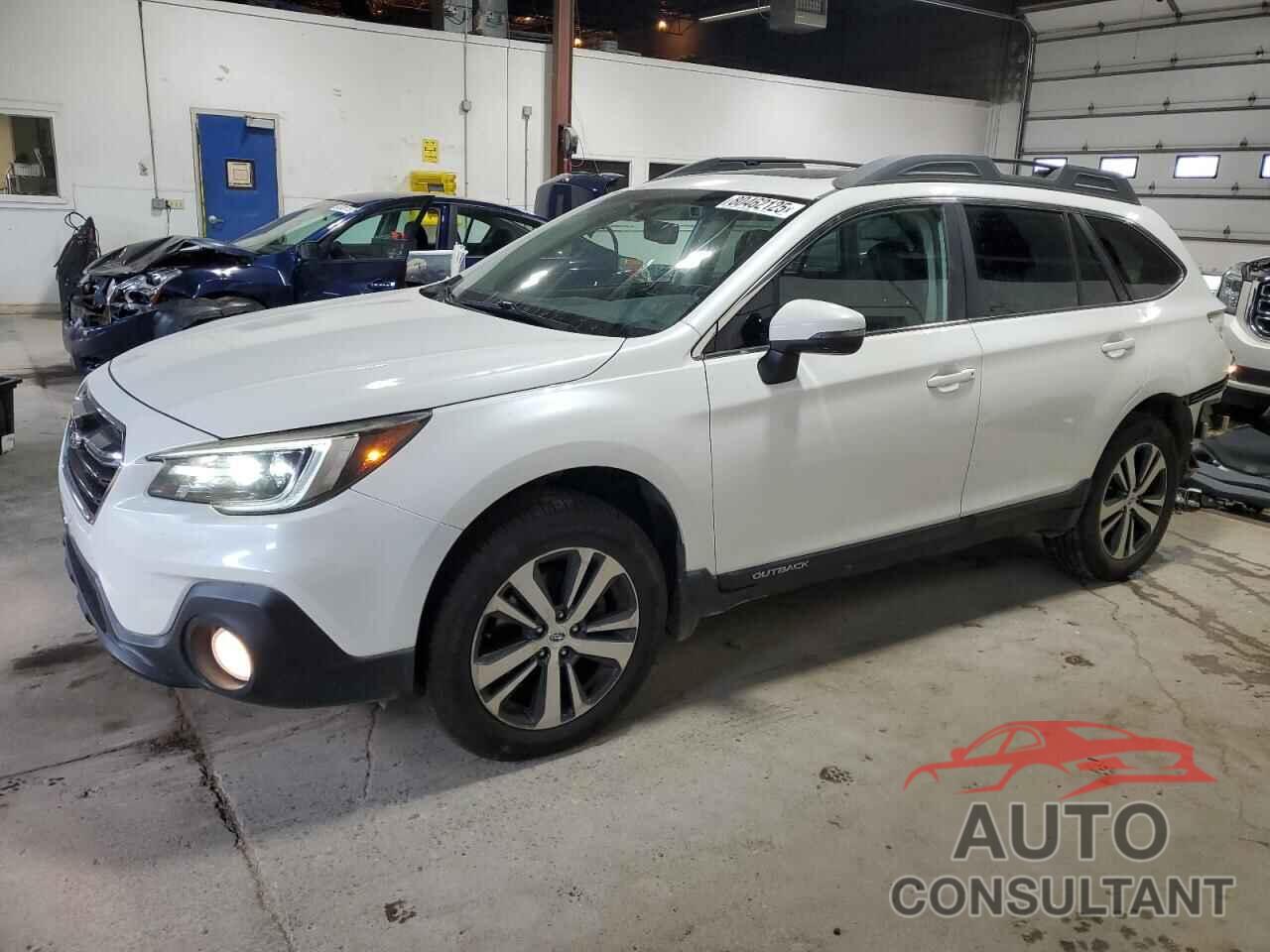 SUBARU OUTBACK 2018 - 4S4BSANC4J3379852