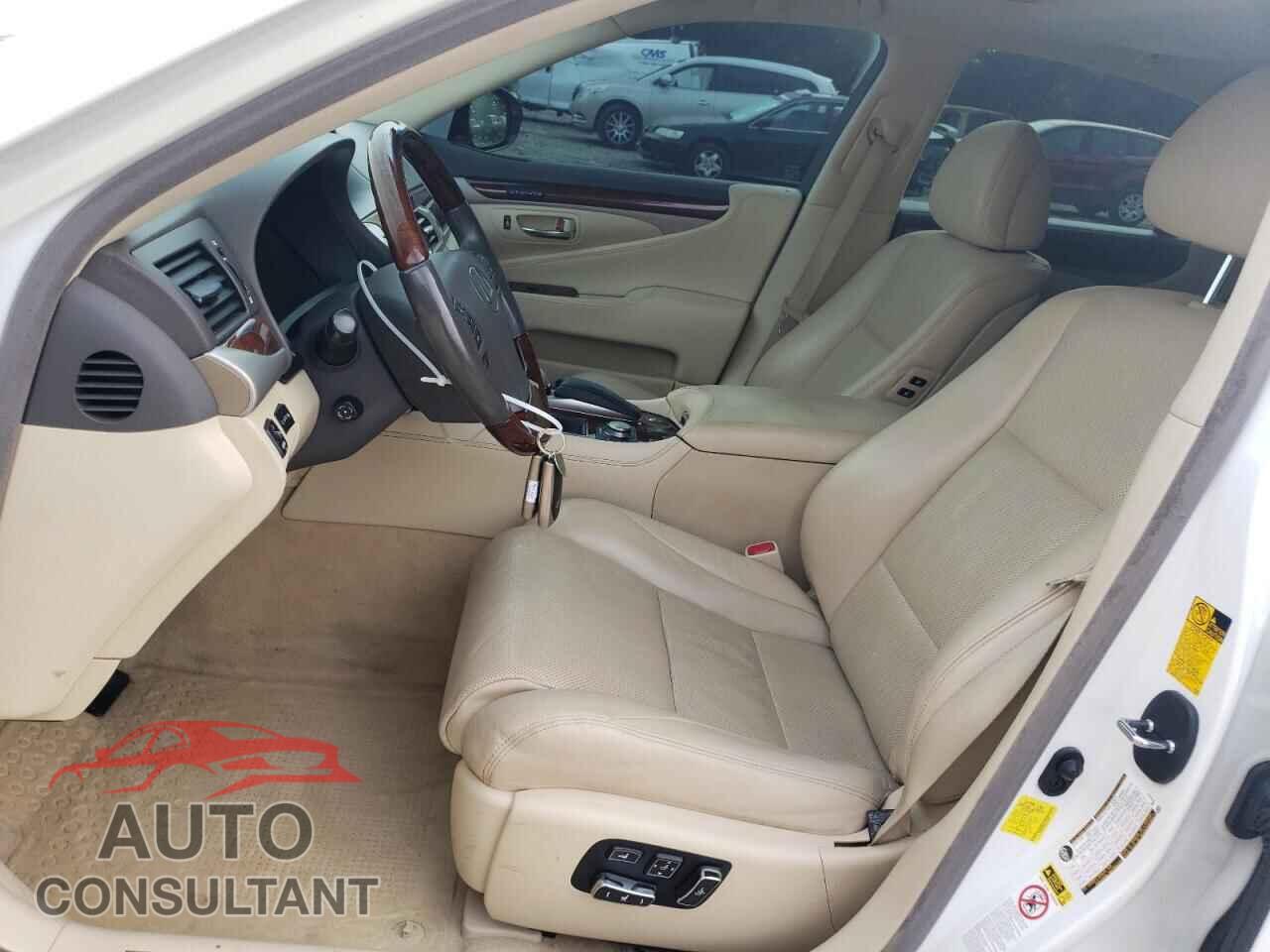 LEXUS LS460 2013 - JTHBL5EF2D5122215