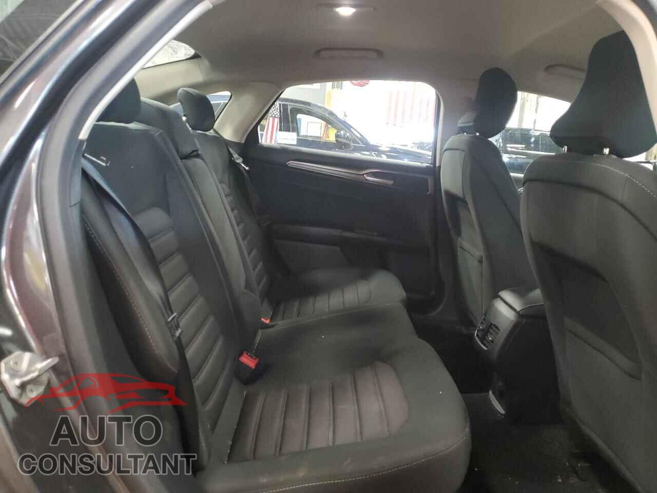 FORD FUSION 2017 - 3FA6P0HD4HR367630
