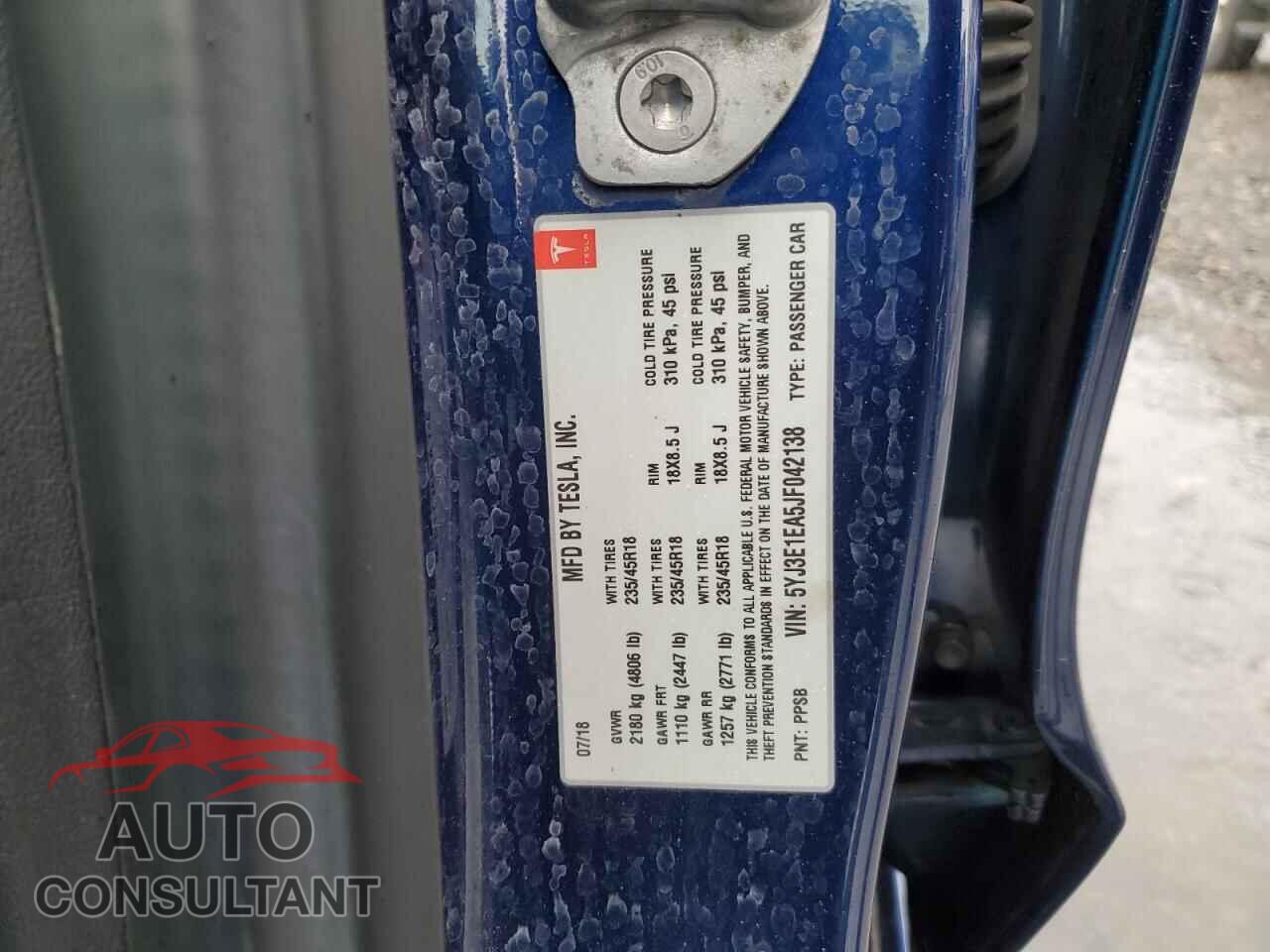 TESLA MODEL 3 2018 - 5YJ3E1EA5JF042138