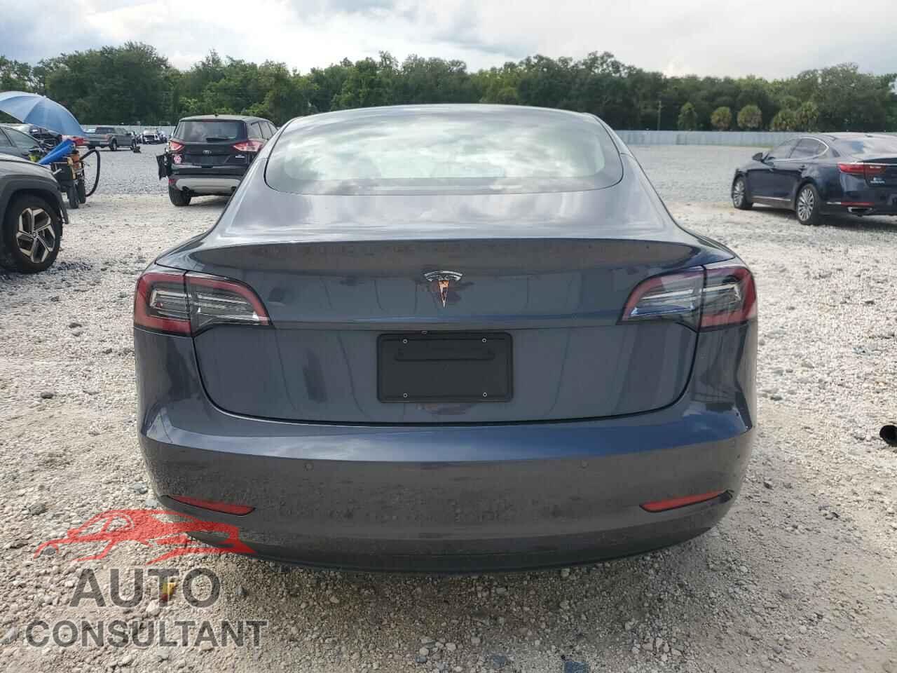 TESLA MODEL 3 2021 - 5YJ3E1EA1MF907322