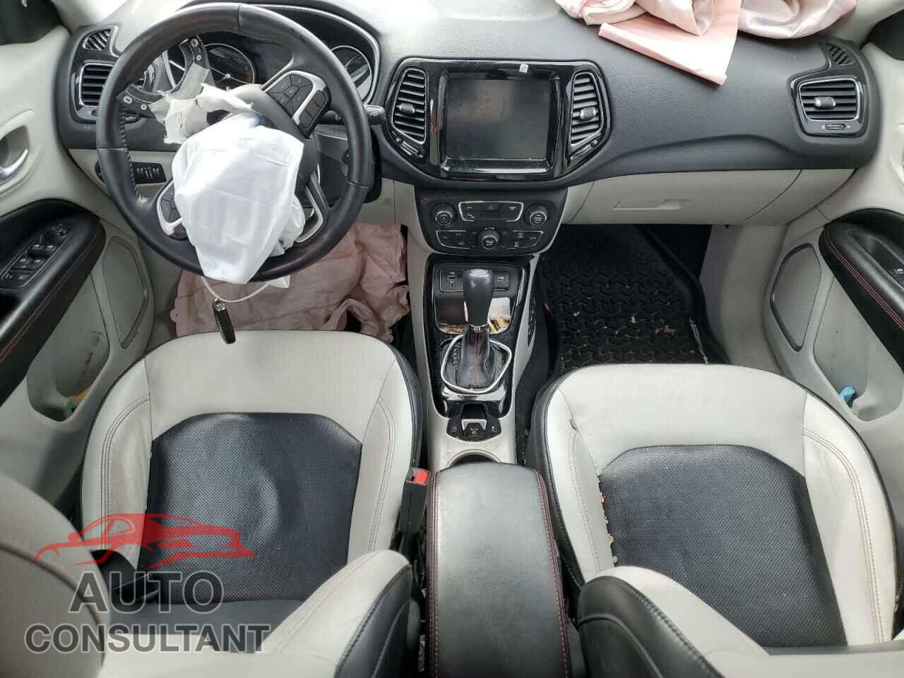 JEEP COMPASS 2018 - 3C4NJCCB5JT228792