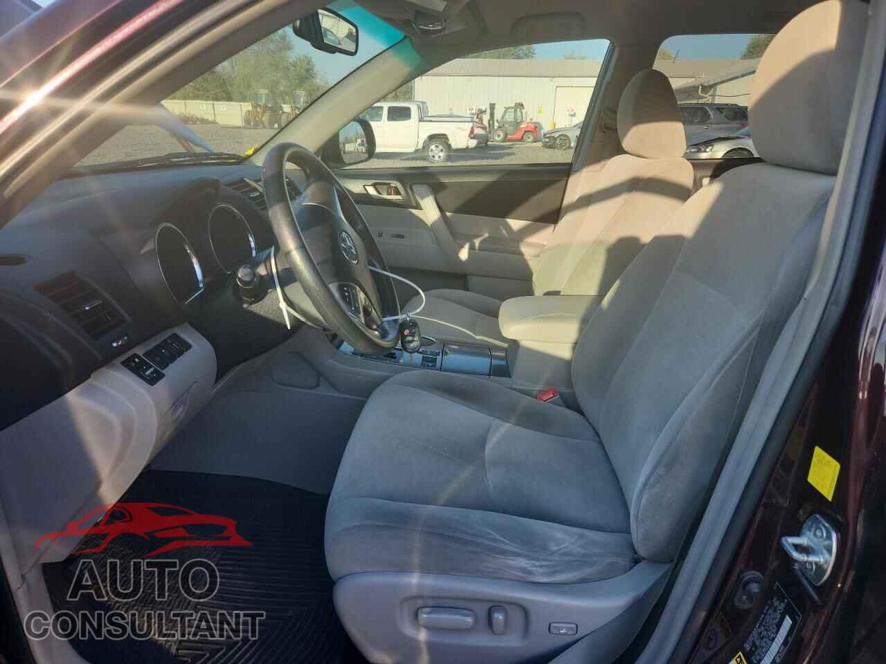 TOYOTA HIGHLANDER 2011 - 5TDBK3EH7BS065639