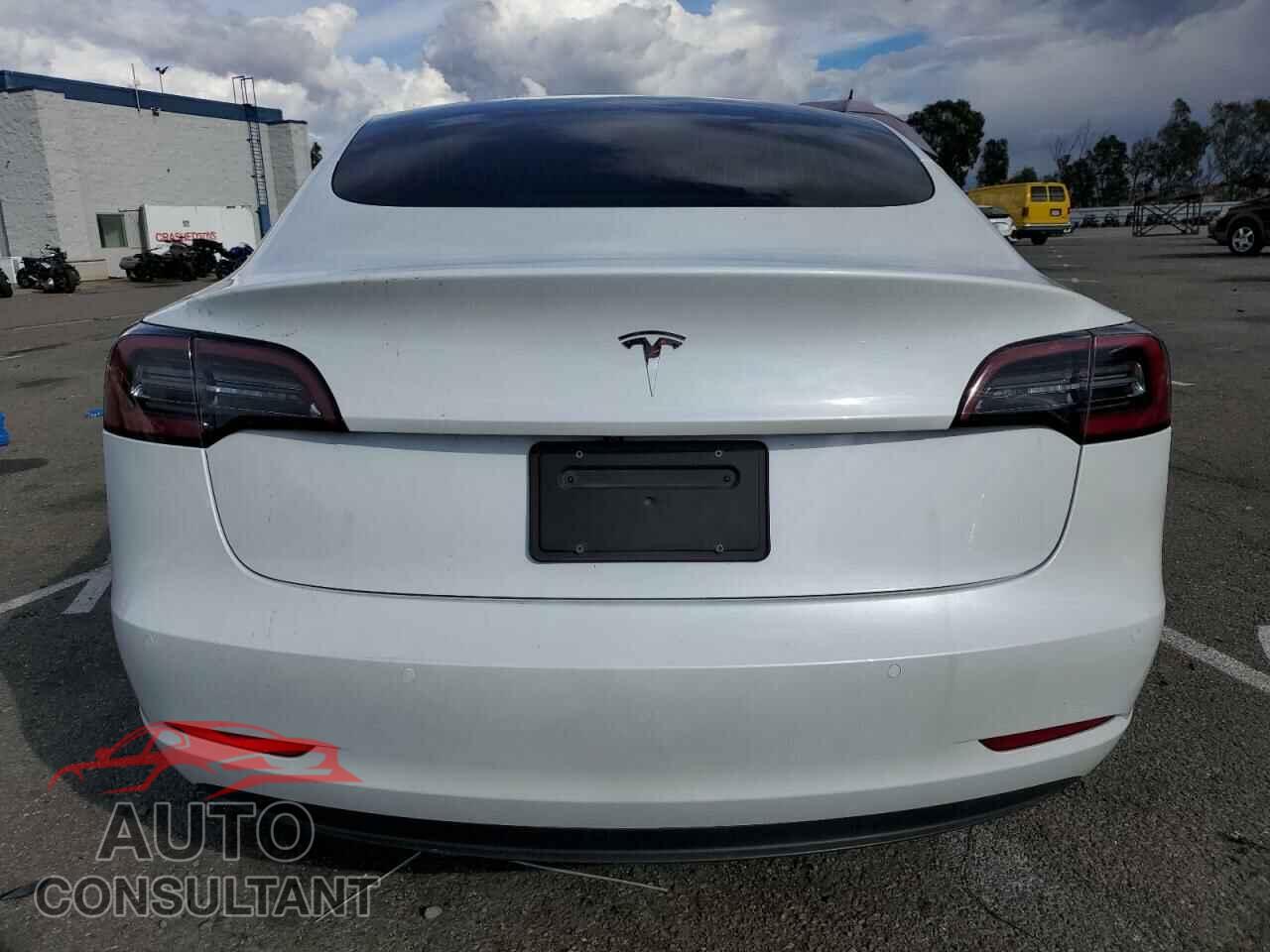 TESLA MODEL 3 2020 - 5YJ3E1EA8LF717757