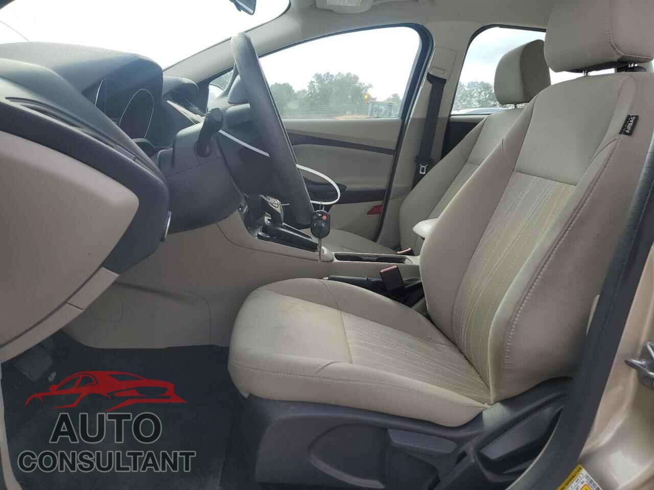 FORD FOCUS 2017 - 1FADP3F24HL262160