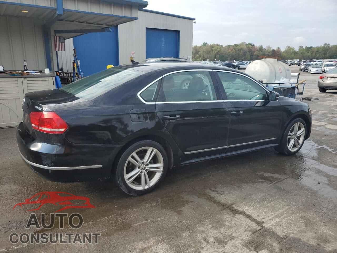 VOLKSWAGEN PASSAT 2013 - 1VWCN7A30DC146836