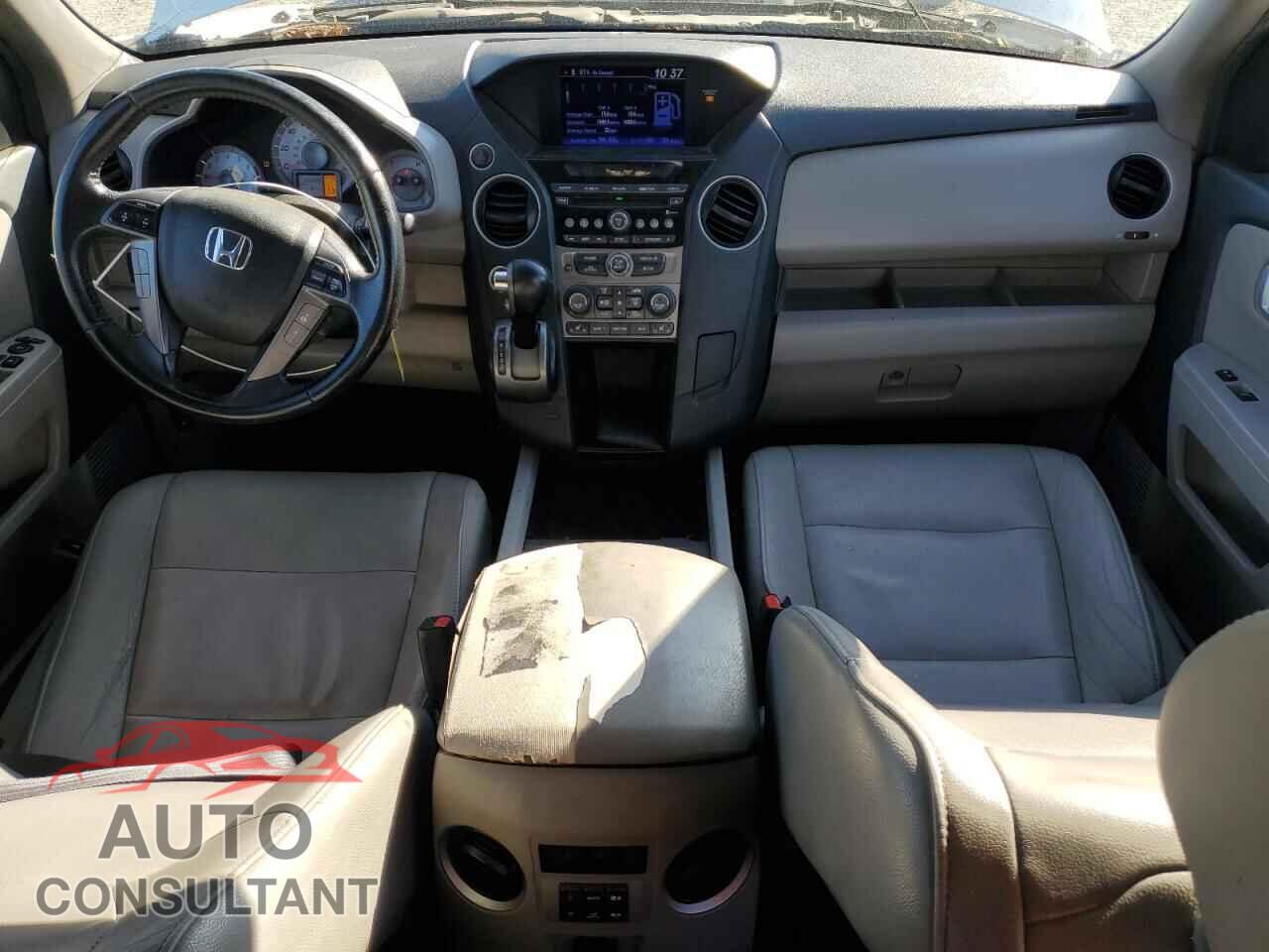 HONDA PILOT 2013 - 5FNYF4H5XDB053210