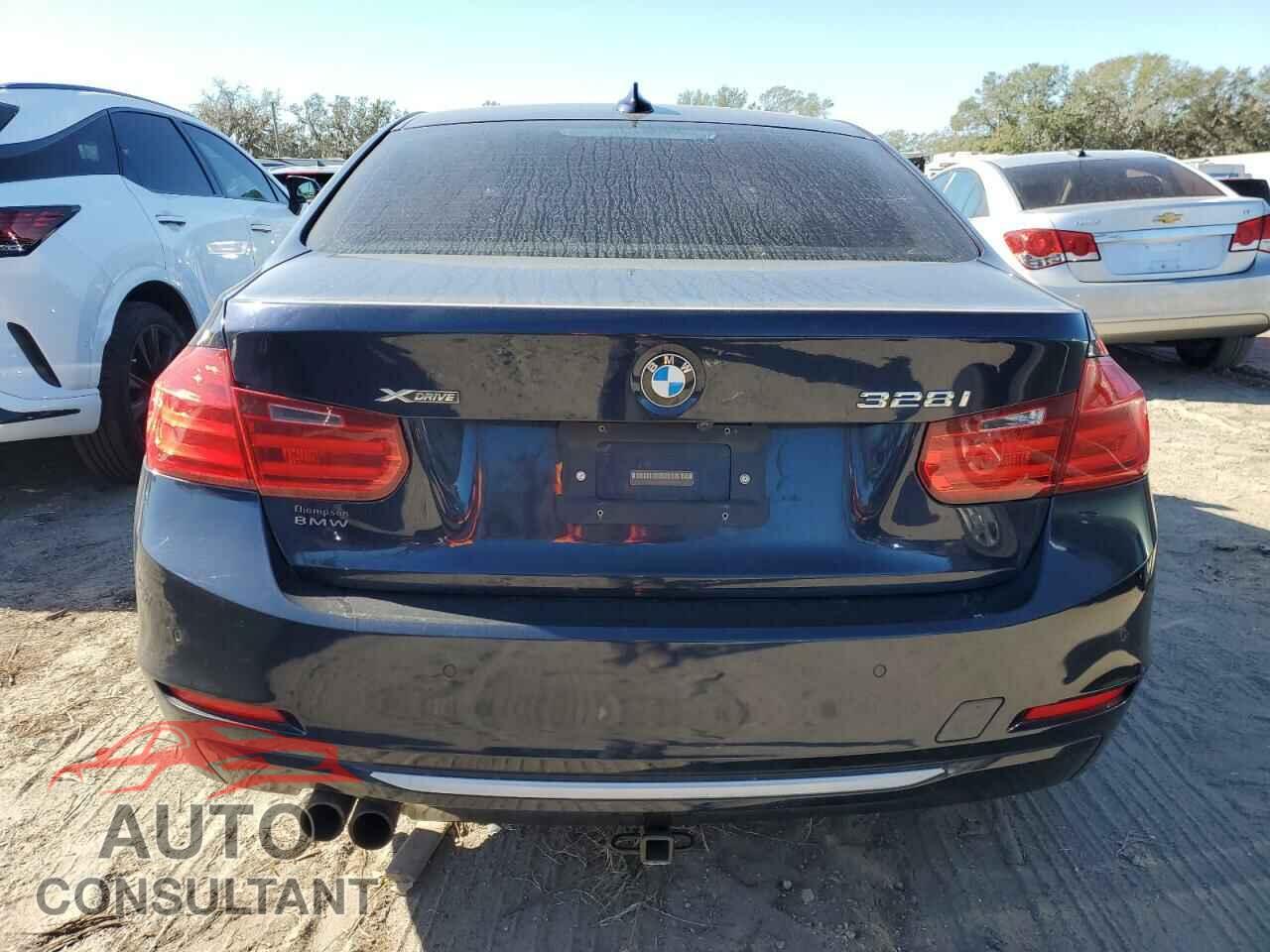 BMW 3 SERIES 2013 - WBA3B5G54DNS03615