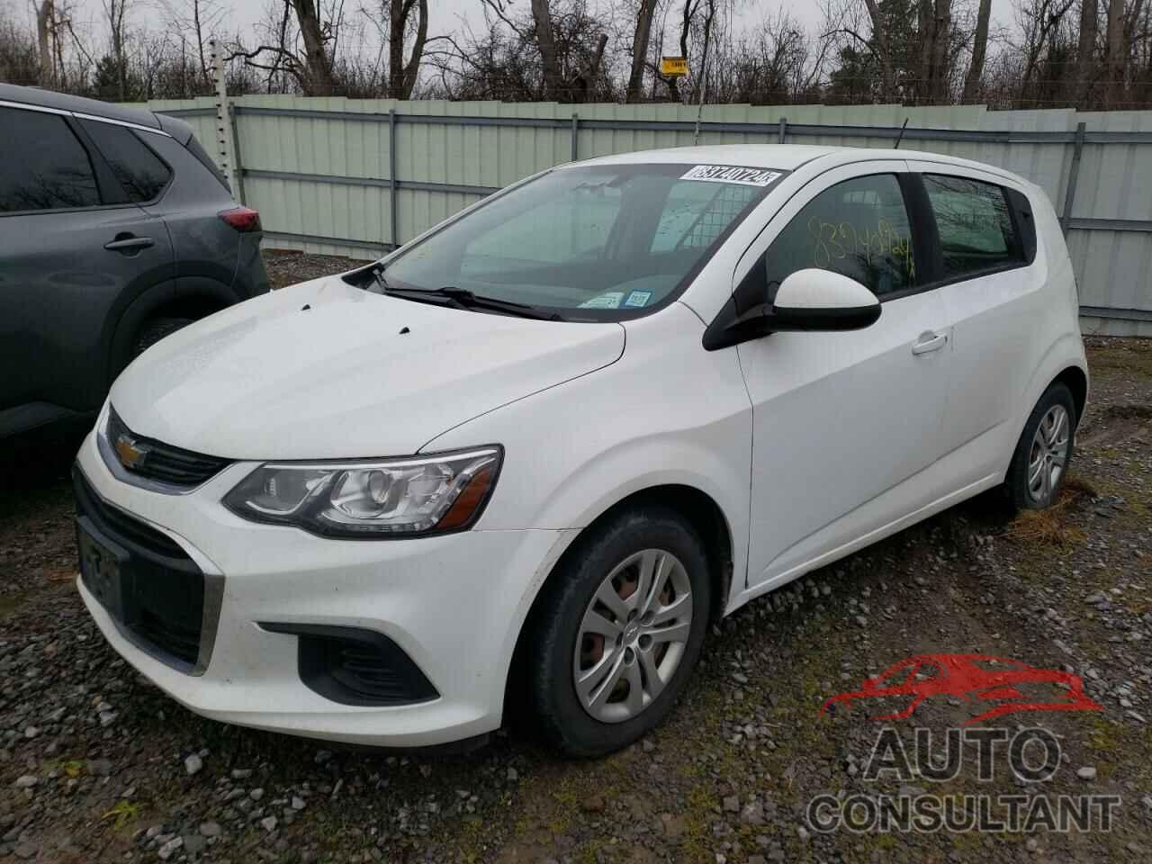 CHEVROLET SONIC 2019 - 1G1JG6SB0K4143603