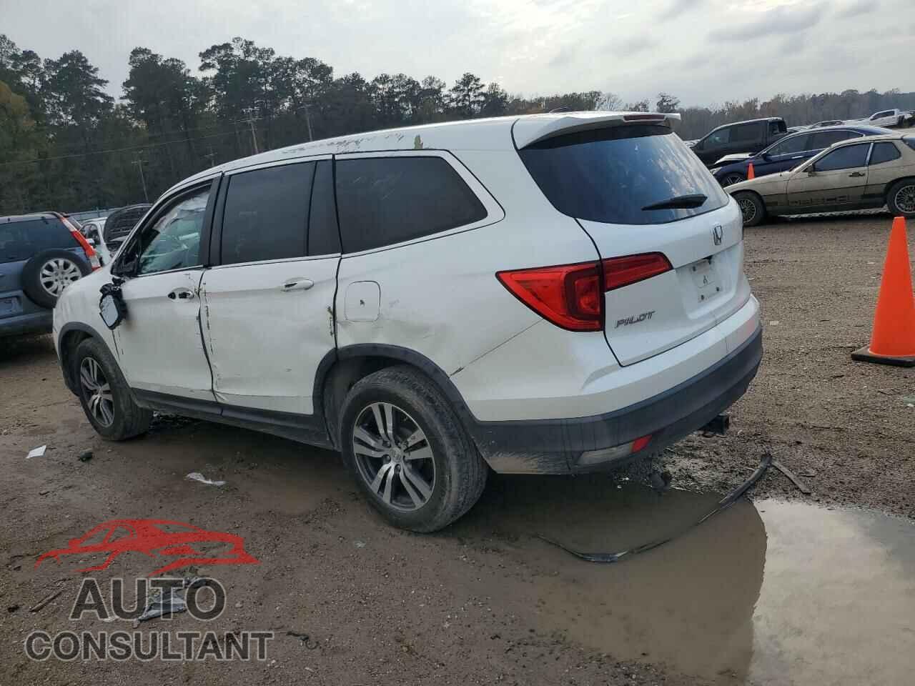 HONDA PILOT 2017 - 5FNYF5H77HB020985