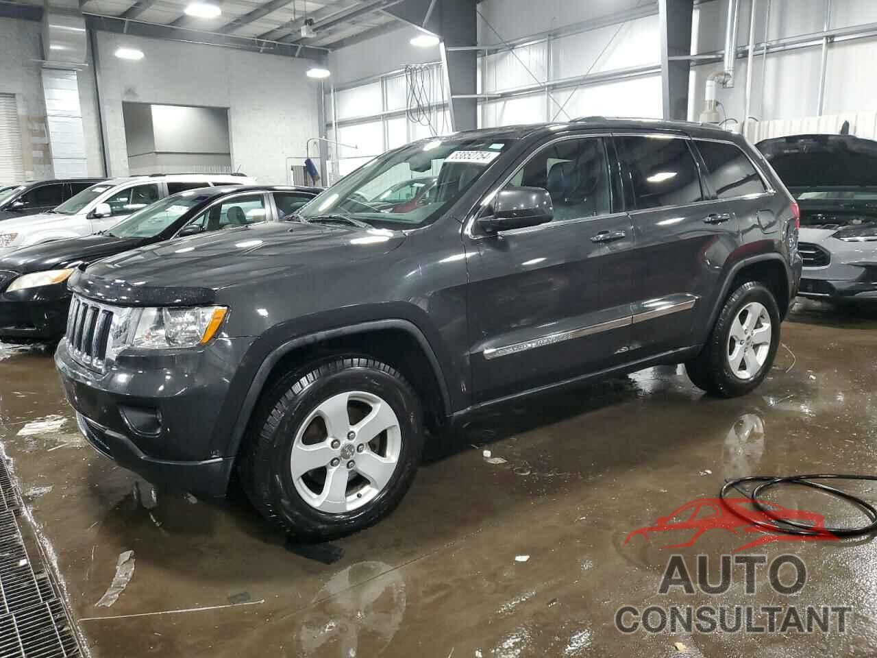 JEEP GRAND CHER 2011 - 1J4RR4GG0BC718764