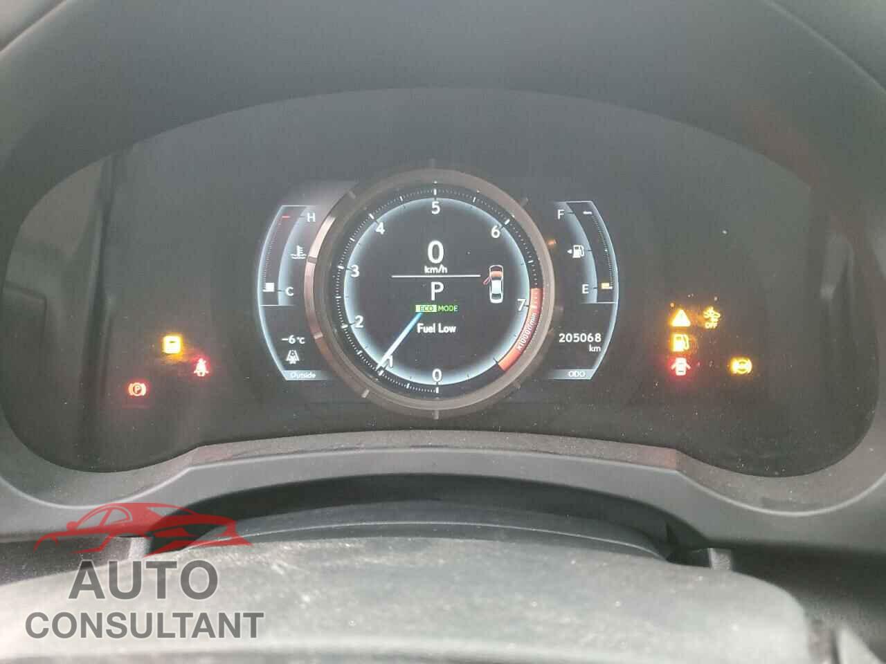 LEXUS IS 2018 - JTHC81D22J5027954