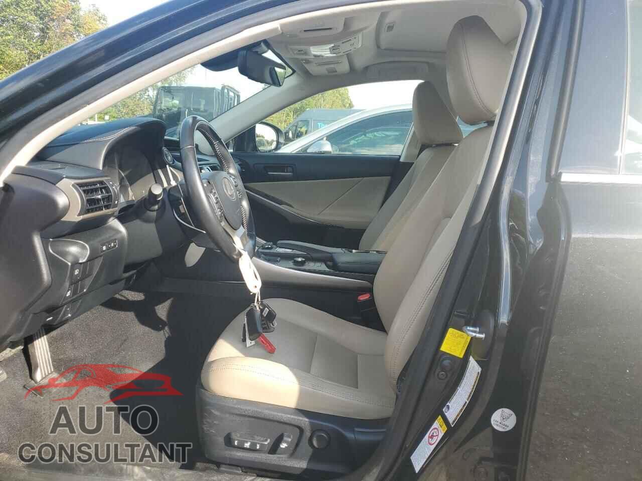 LEXUS IS 2017 - JTHCM1D24H5018100
