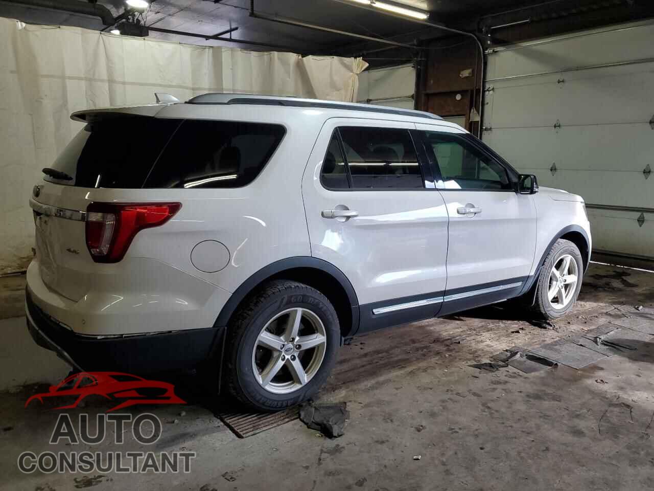 FORD EXPLORER 2017 - 1FM5K8D8XHGB13113