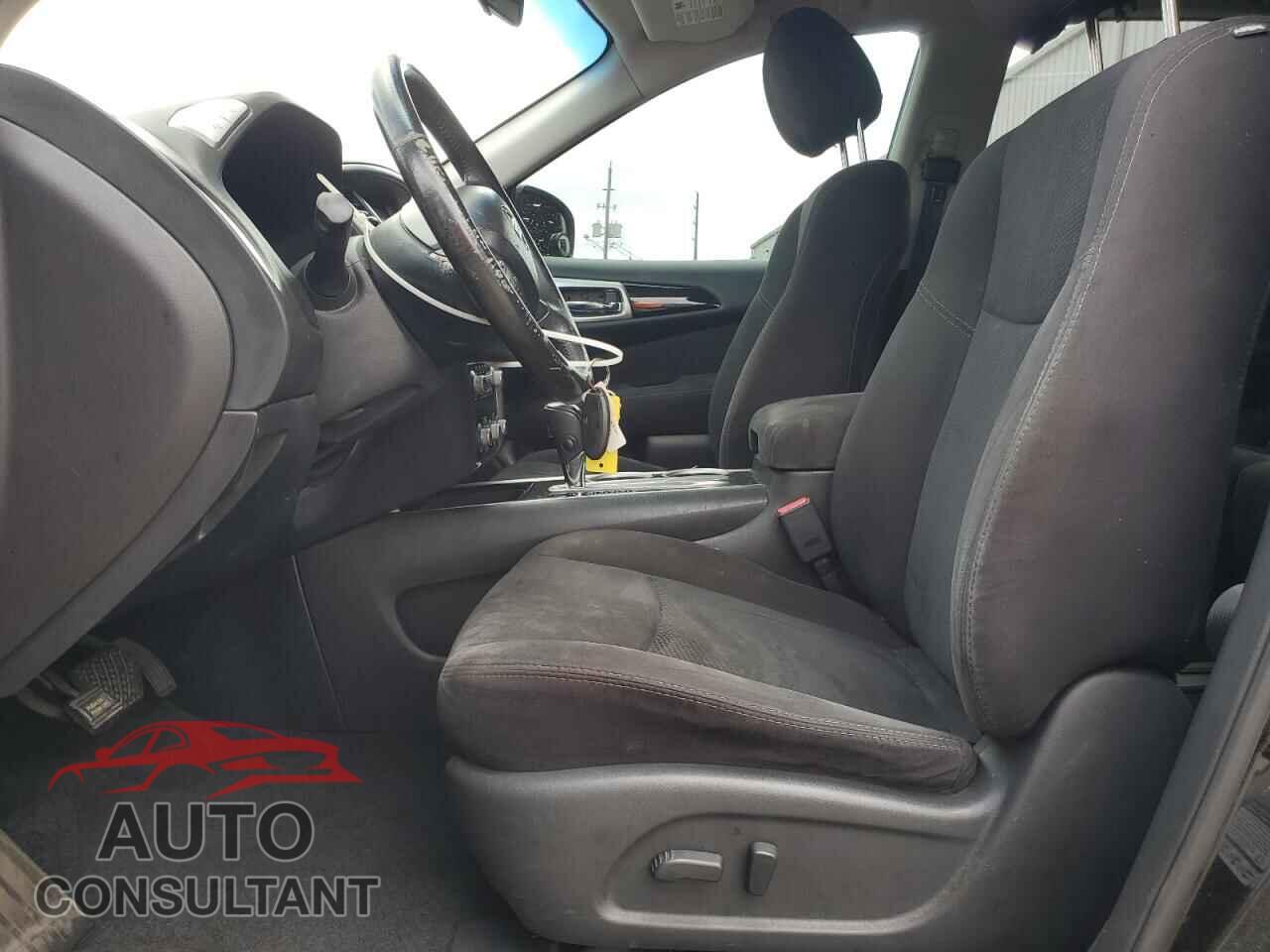 NISSAN PATHFINDER 2014 - 5N1AR2MN7EC611205