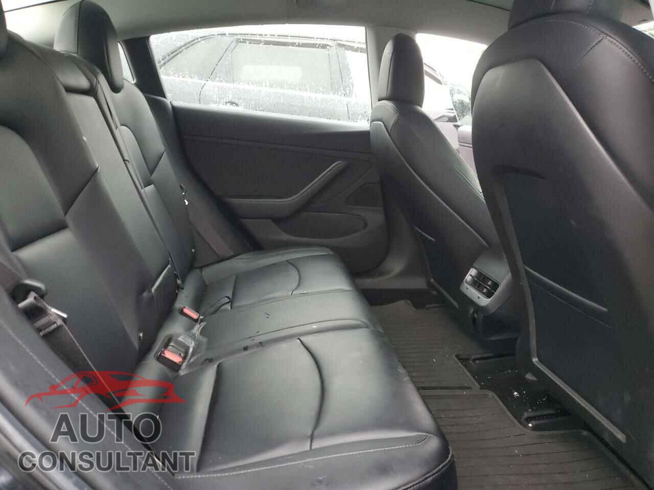 TESLA MODEL 3 2018 - 5YJ3E1EA9JF002869
