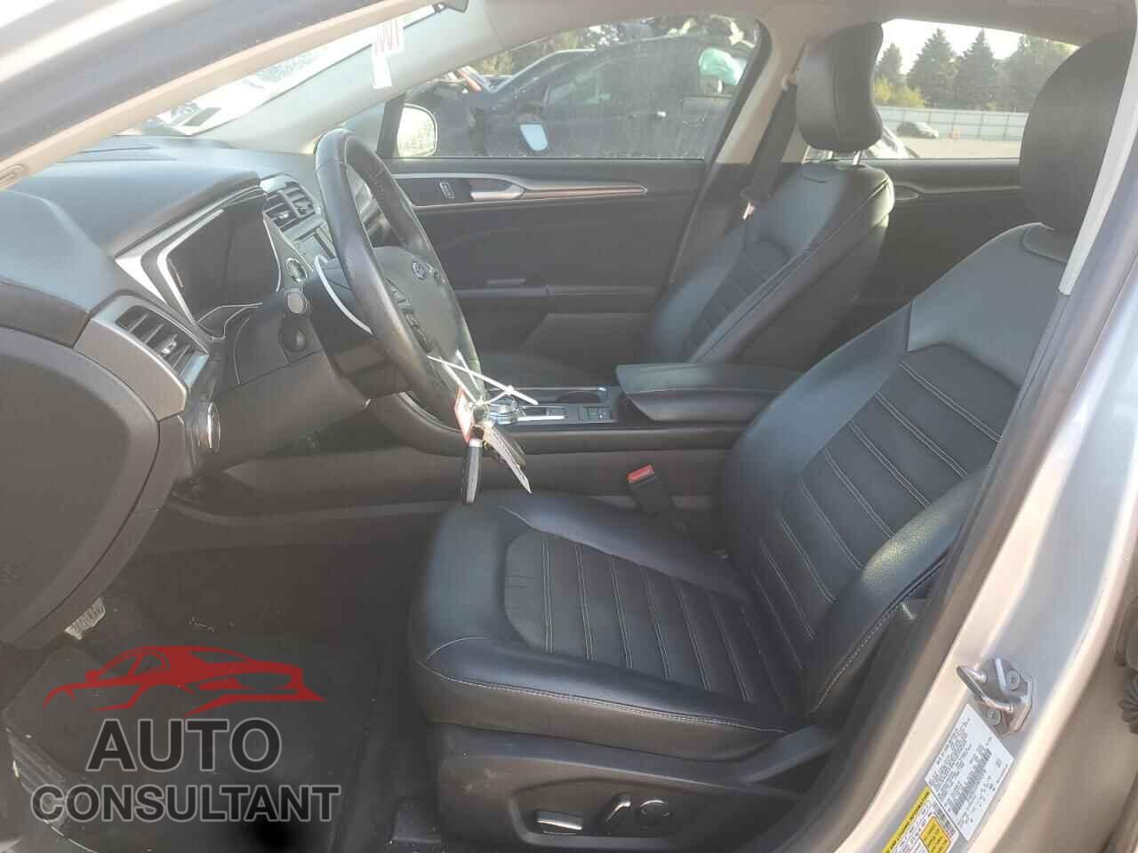 FORD FUSION 2017 - 3FA6P0LU2HR295978
