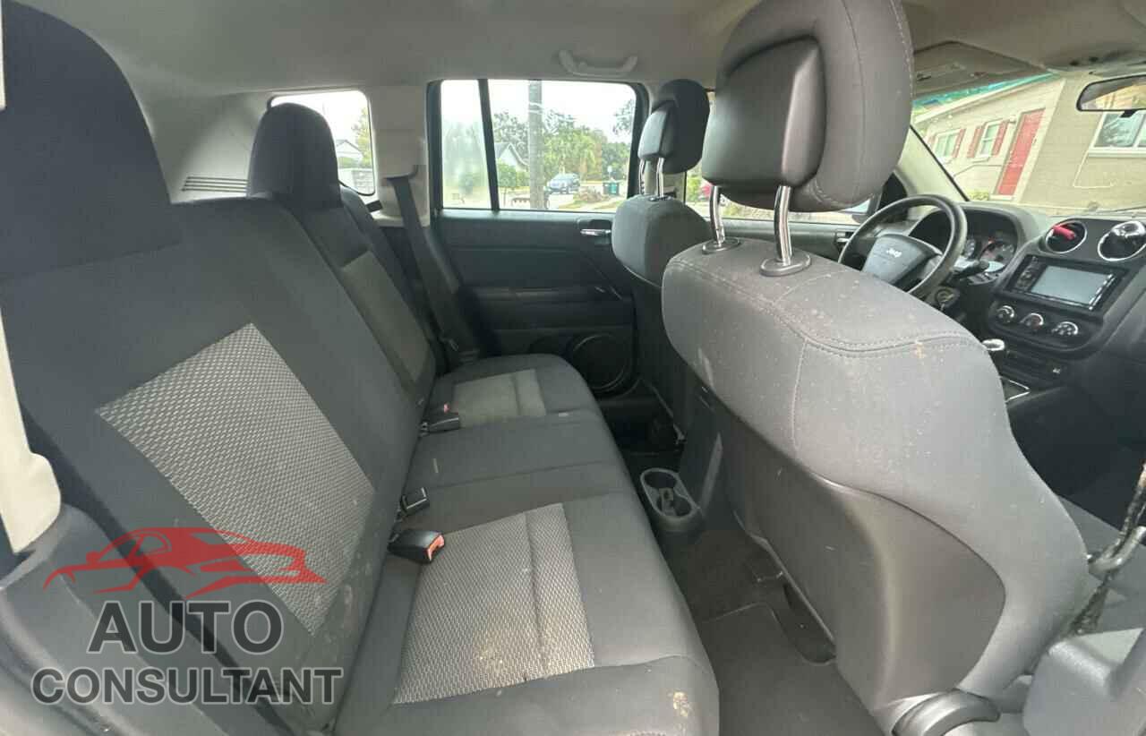 JEEP COMPASS 2010 - 1J4NT4FB9AD553442