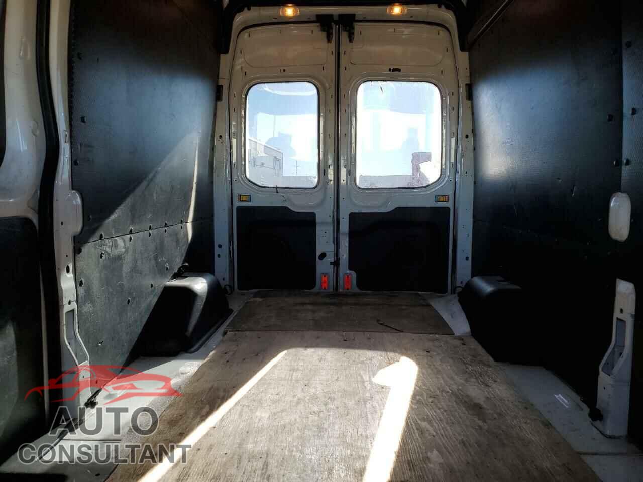 FORD TRANSIT 2015 - 1FTNR2XG2FKA04669