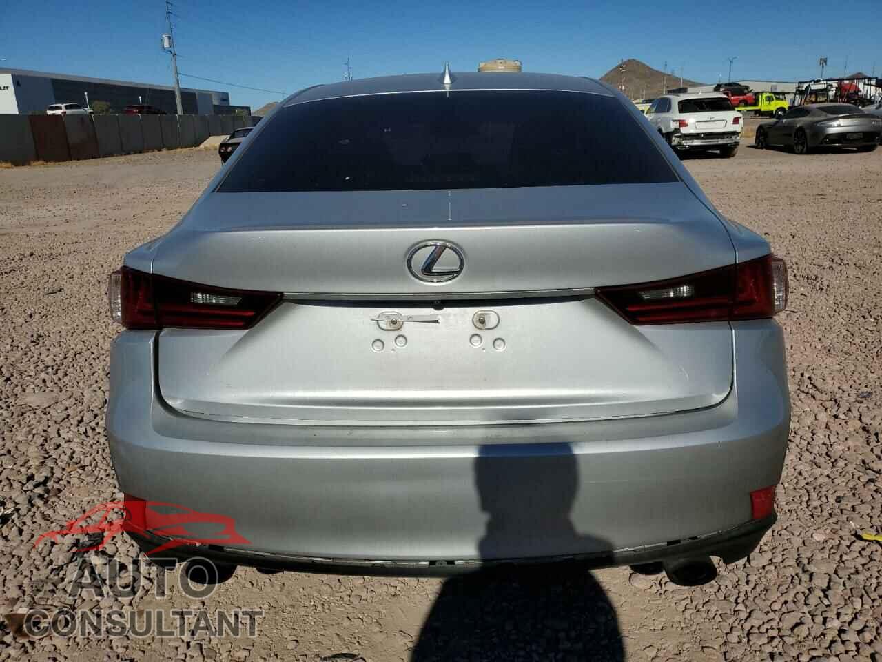 LEXUS IS 2015 - JTHBF1D2XF5080720