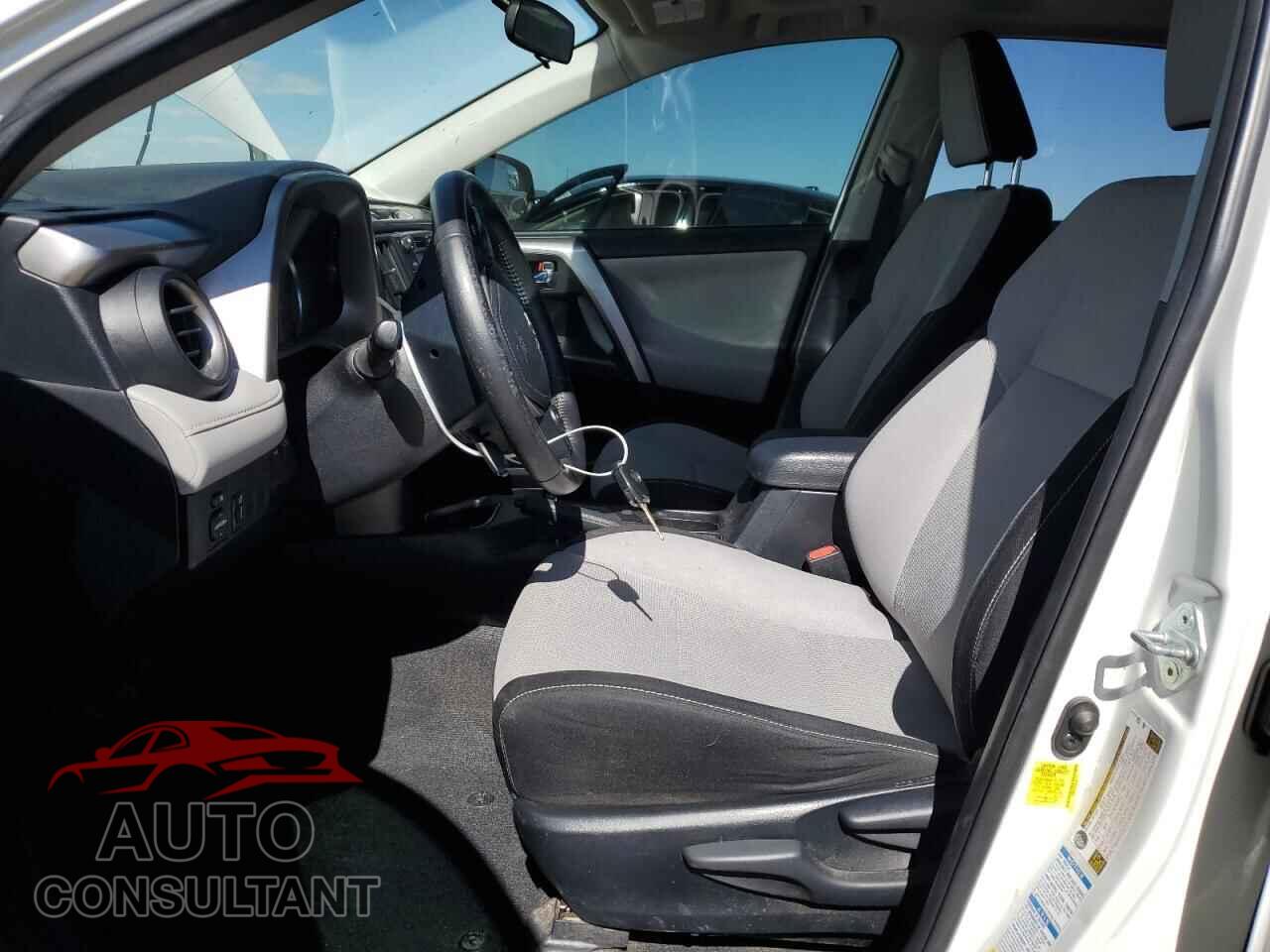 TOYOTA RAV4 2016 - JTMRFREV4GJ091101