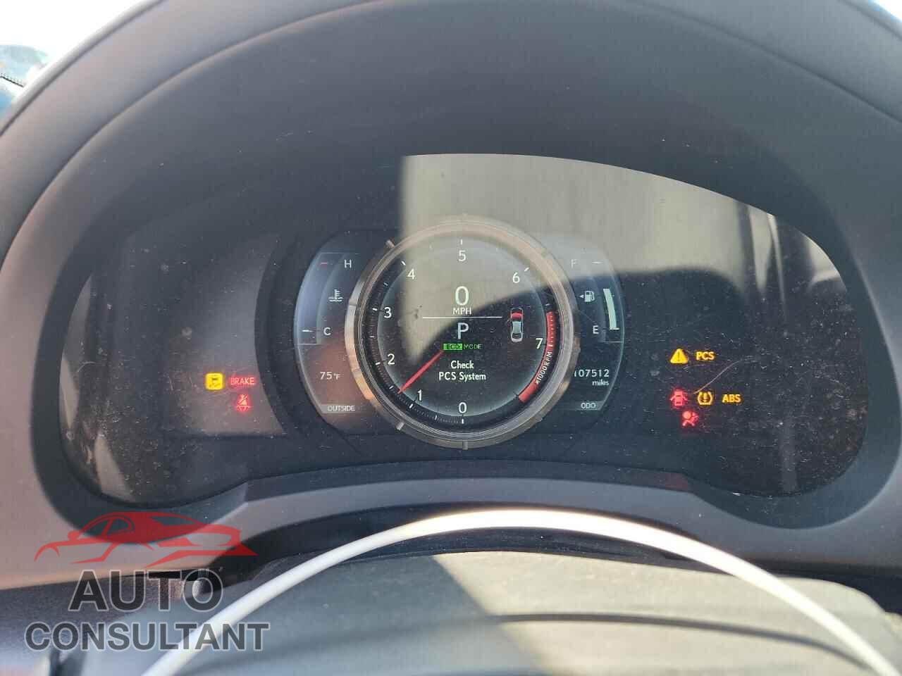 LEXUS IS 2015 - JTHCE1D23F5009978