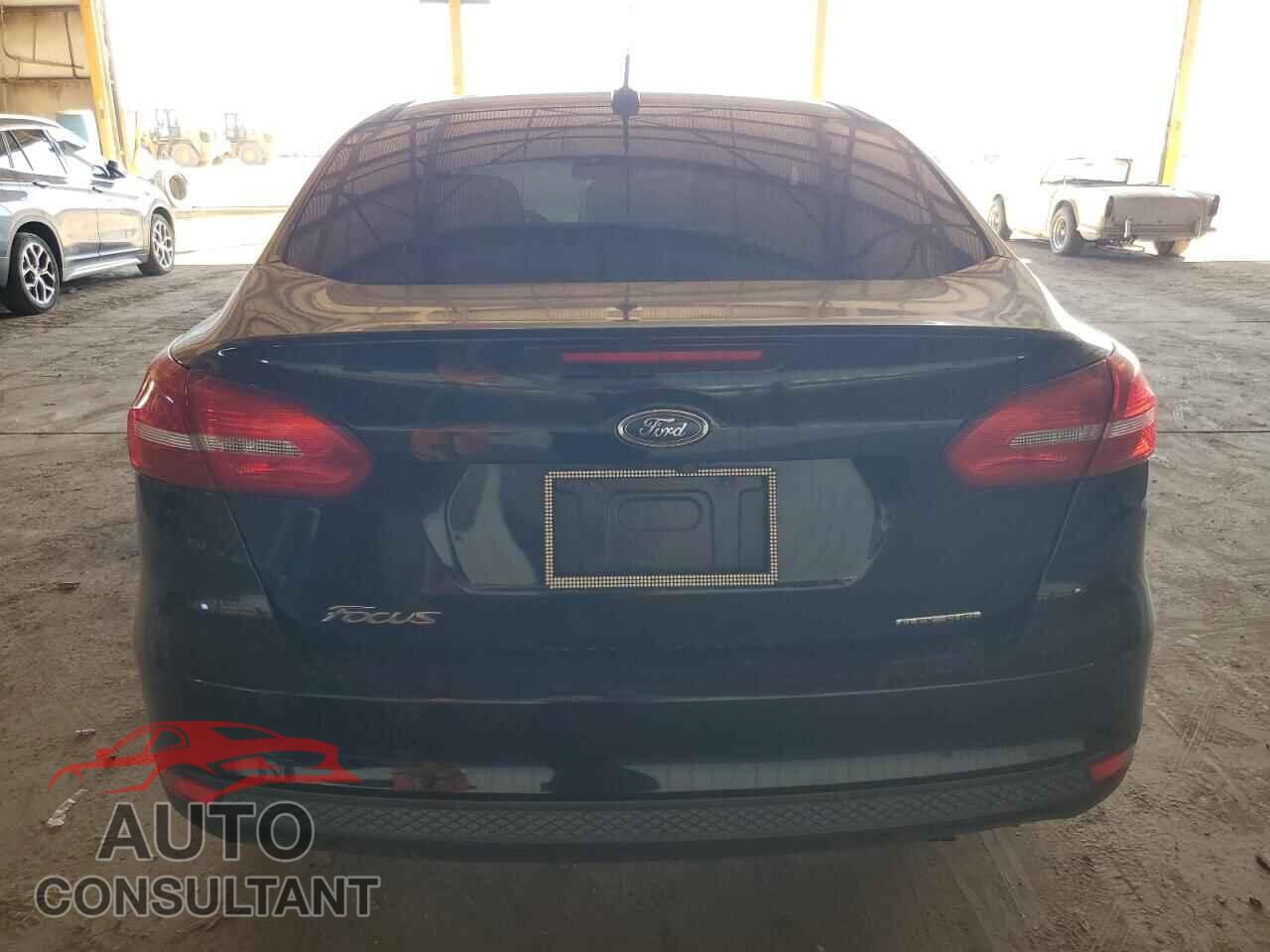 FORD FOCUS 2015 - 1FADP3E24FL269558