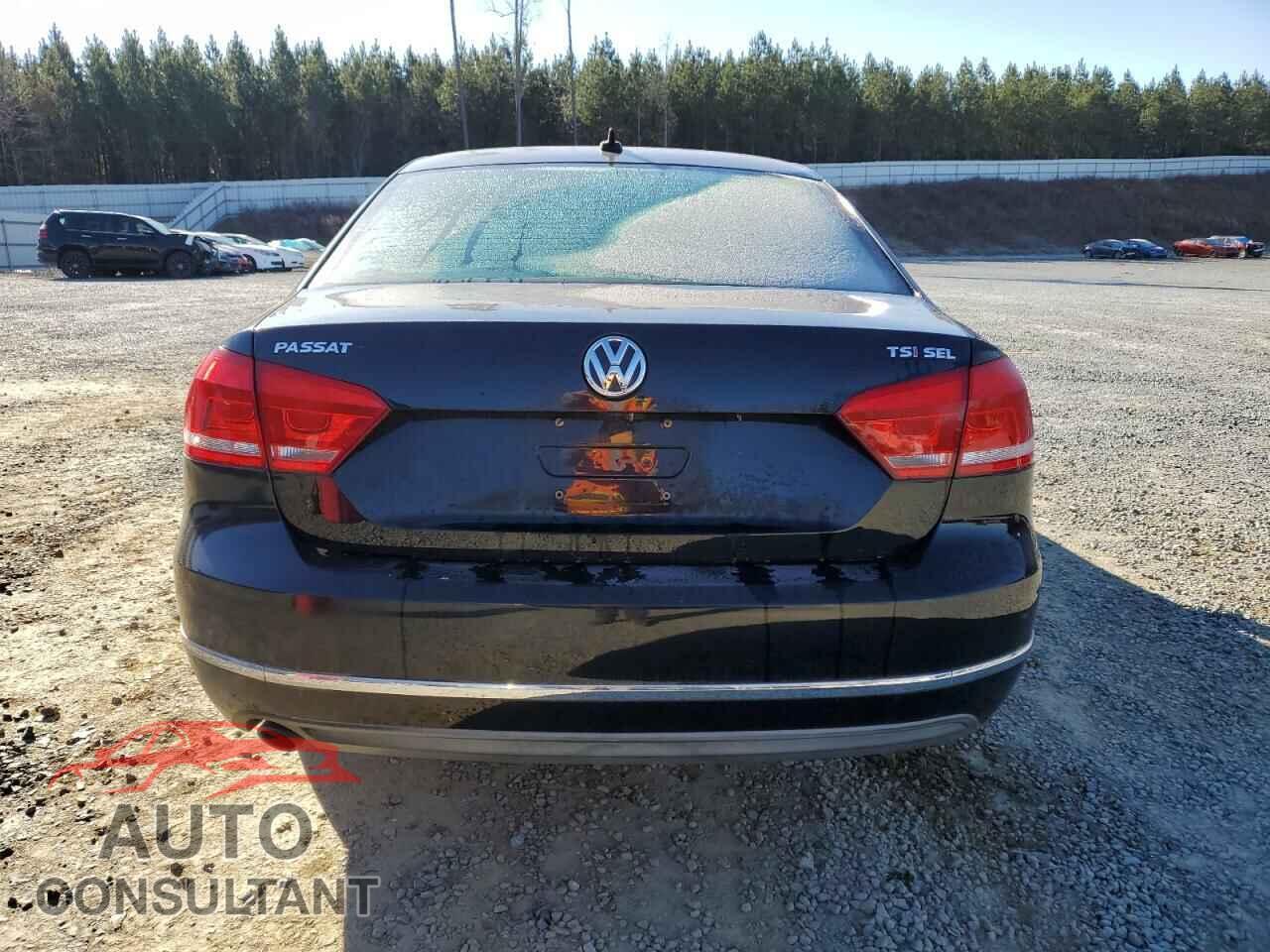 VOLKSWAGEN PASSAT 2014 - 1VWCS7A32EC022156