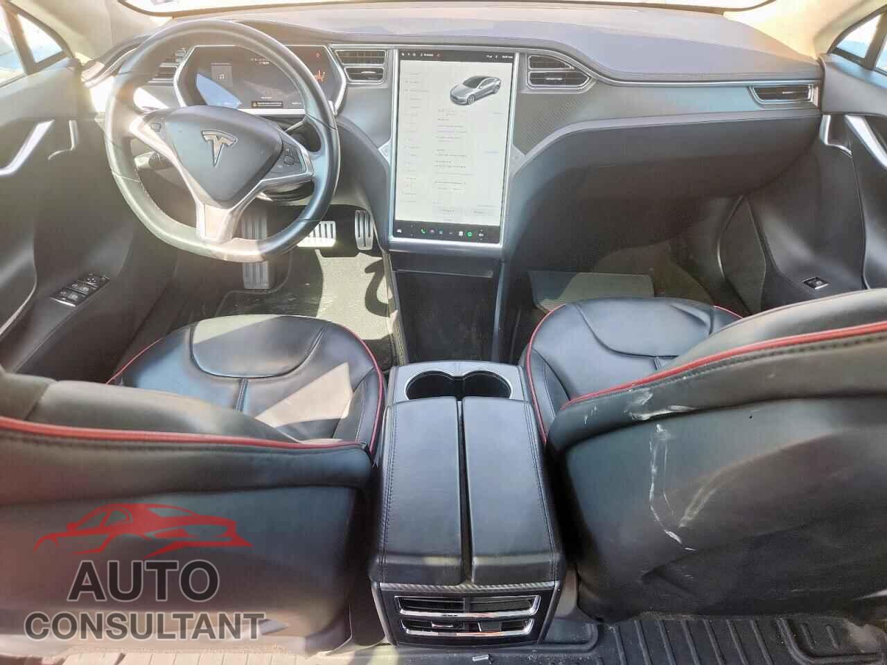 TESLA MODEL S 2013 - 5YJSA1DP0DFP06721