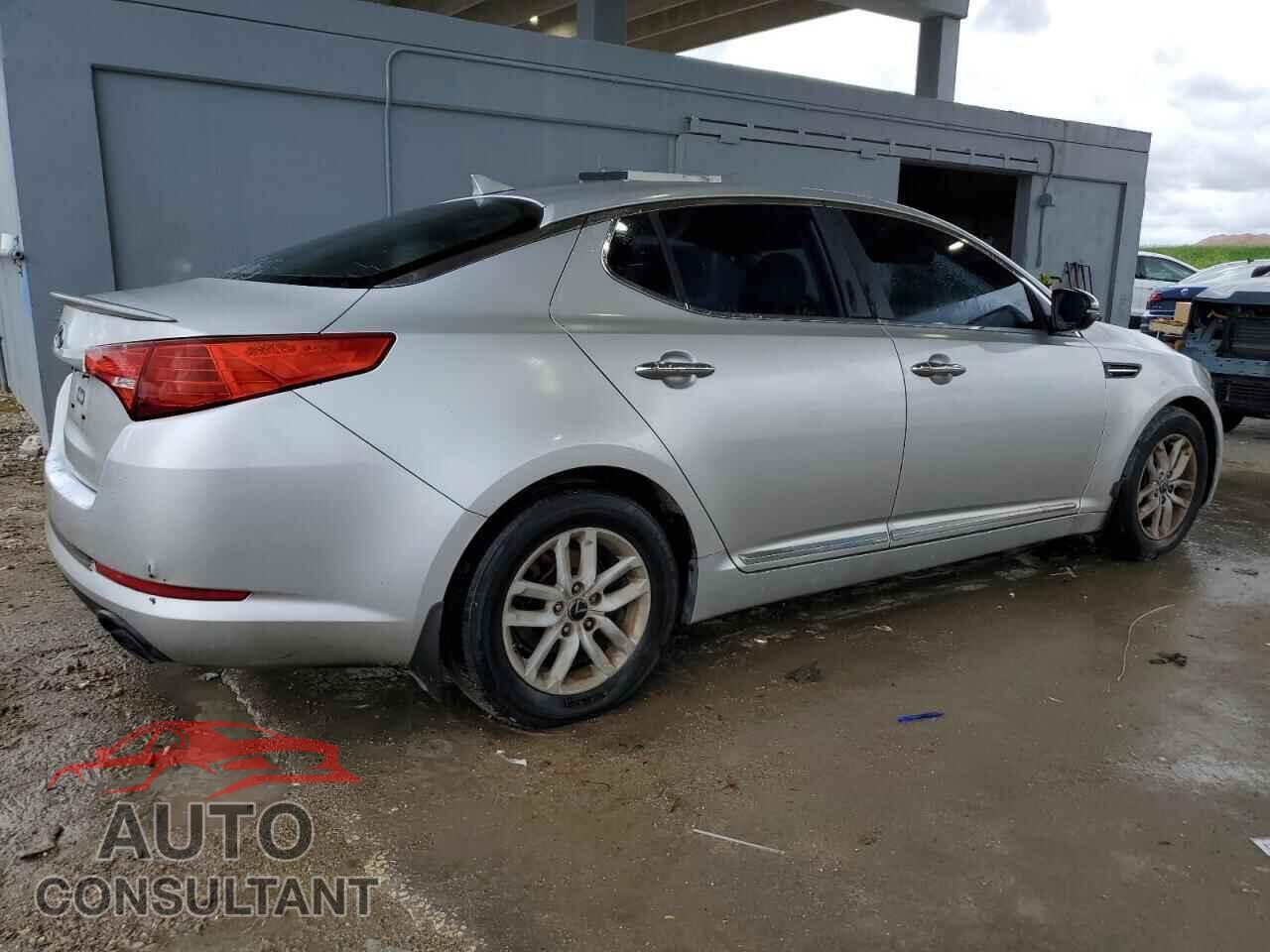 KIA OPTIMA 2011 - KNAGM4A76B5090635