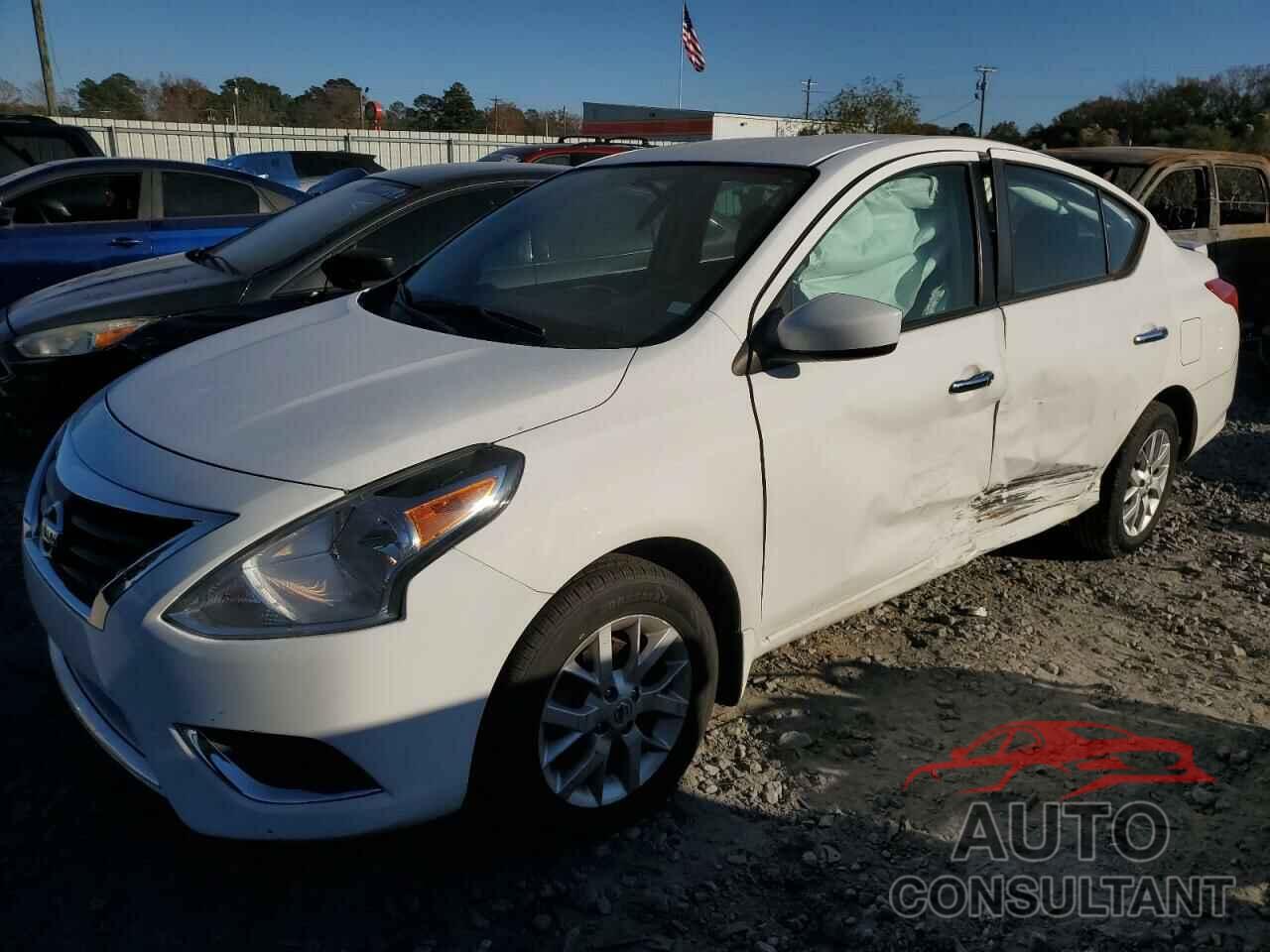 NISSAN VERSA 2017 - 3N1CN7AP2HL804319