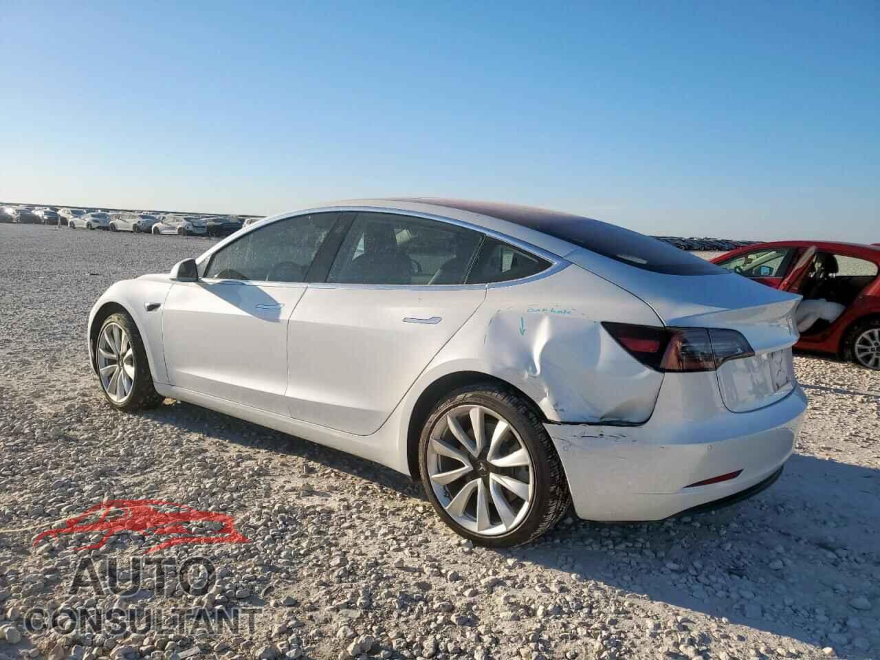 TESLA MODEL 3 2017 - 5YJ3E1EA6HF000216