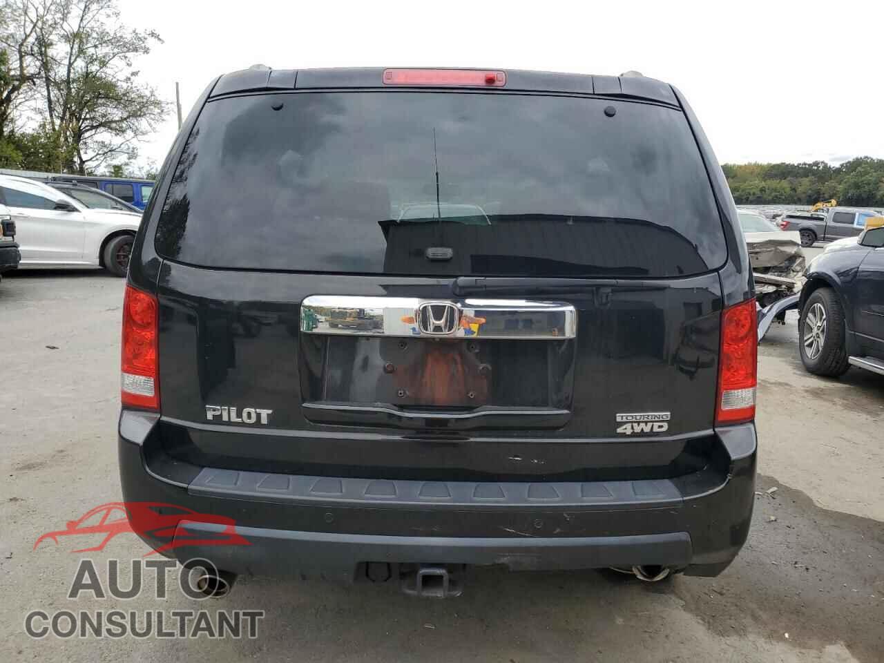 HONDA PILOT 2011 - 5FNYF4H95BB070948