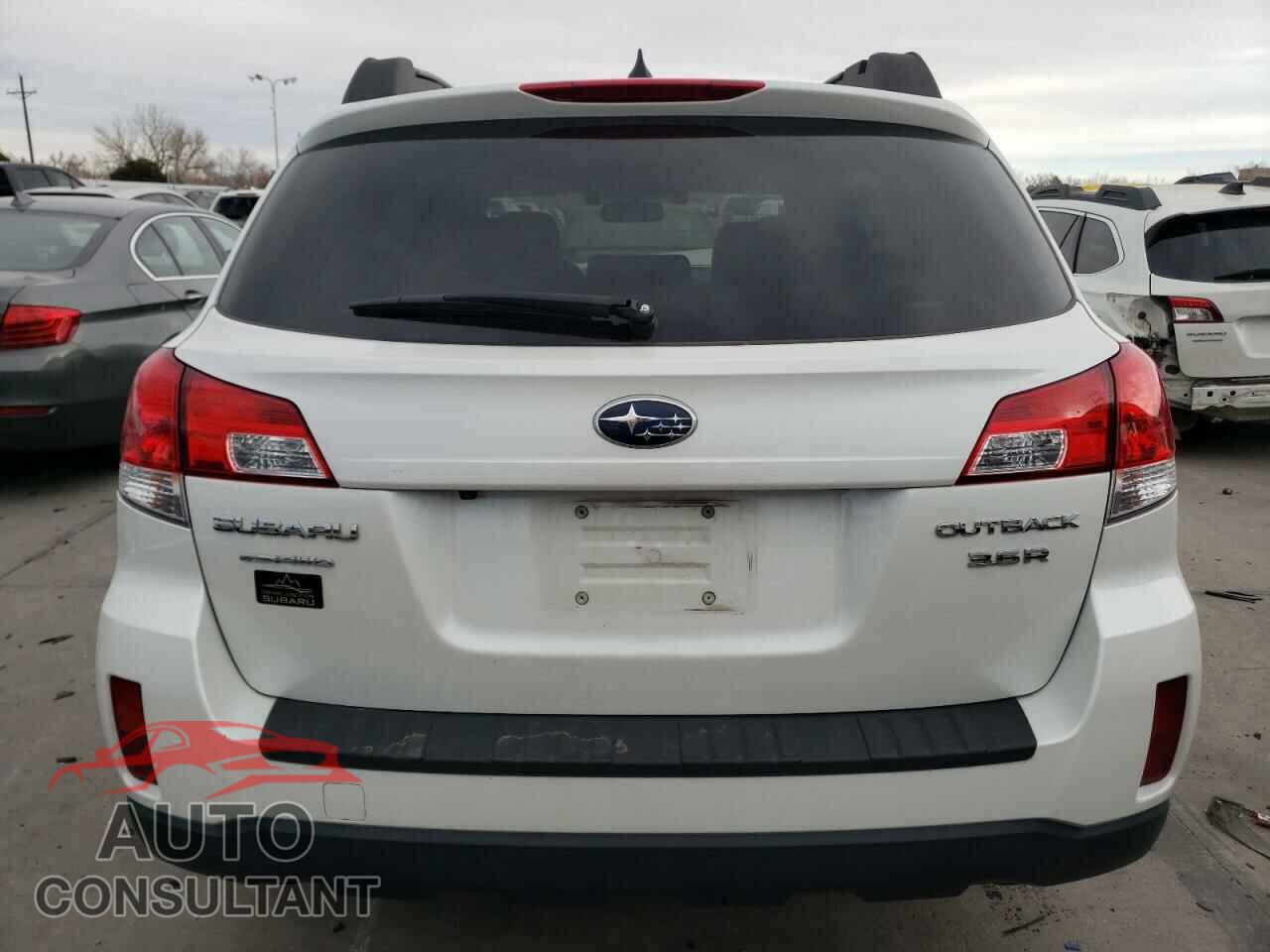 SUBARU OUTBACK 2013 - 4S4BRDPC6D2271141