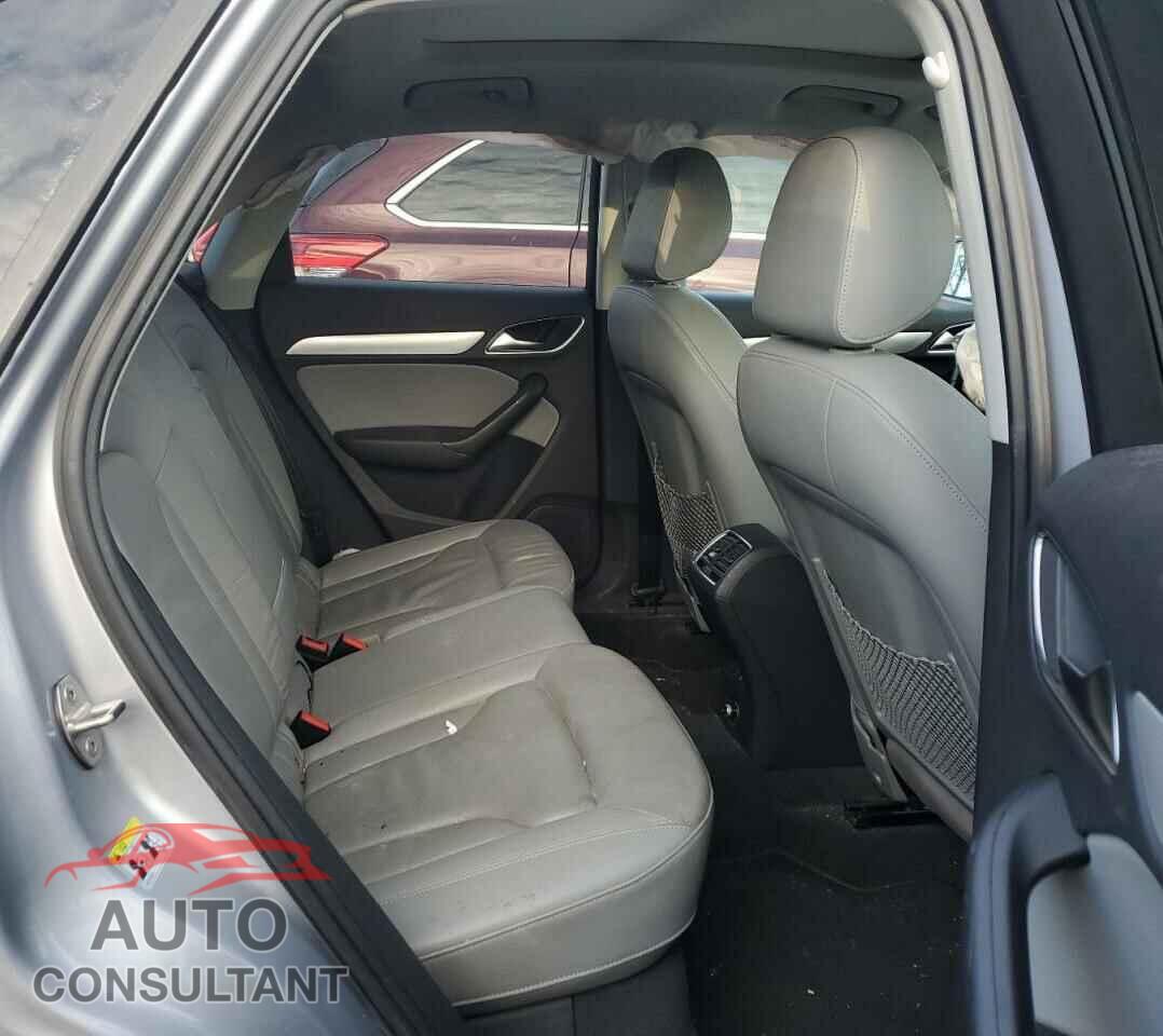 AUDI Q3 2016 - WA1BFCFS6GR005012