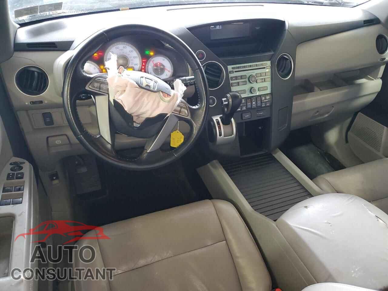 HONDA PILOT 2010 - 5FNYF4H57AB024677