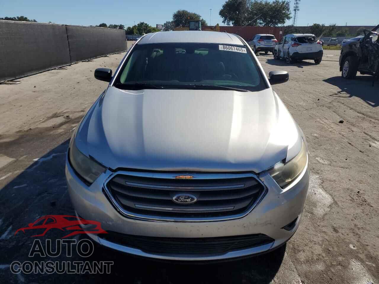 FORD TAURUS 2015 - 1FAHP2D84FG112784