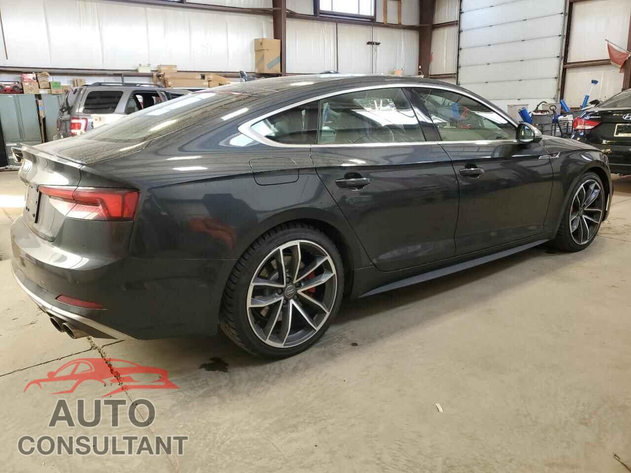 AUDI S5/RS5 2019 - WAUC4CF54KA013365