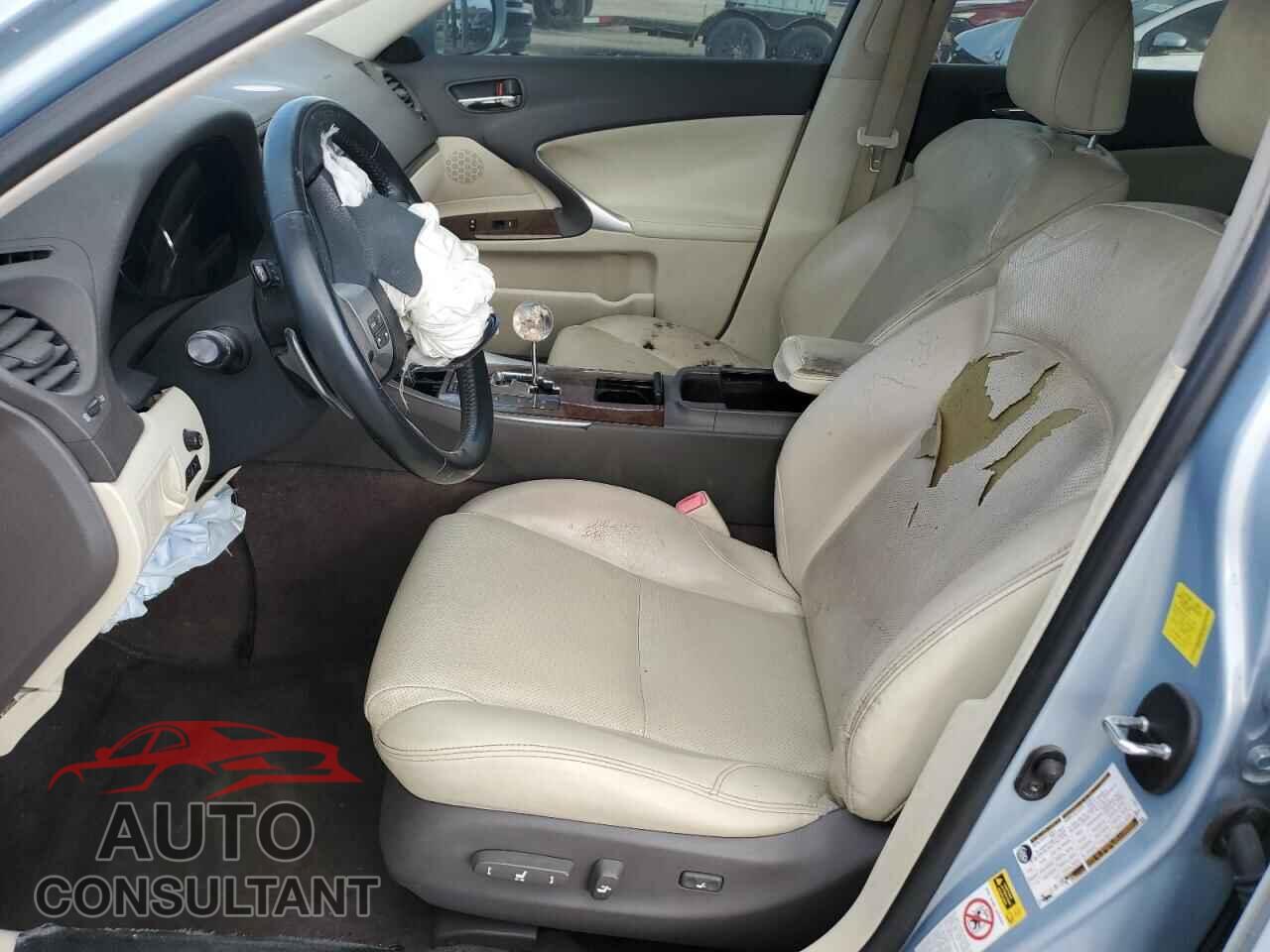 LEXUS IS 2011 - JTHBF5C21B5139138