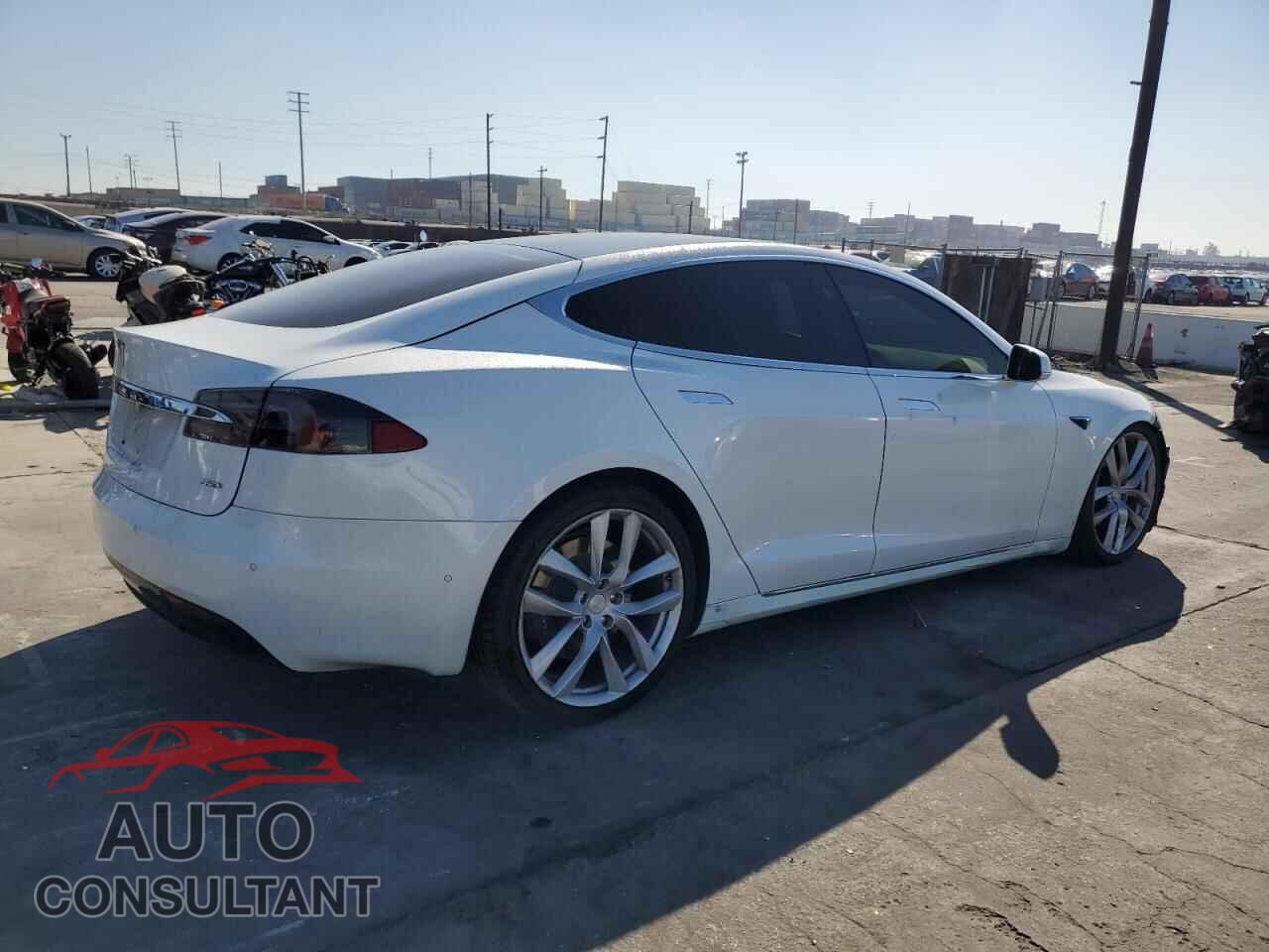 TESLA MODEL S 2018 - 5YJSA1E25JF259205