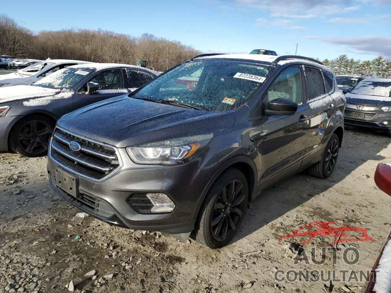 FORD ESCAPE 2017 - 1FMCU9GD1HUD63616