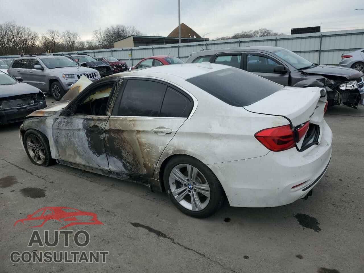 BMW 3 SERIES 2017 - WBA8D9C33HA005116