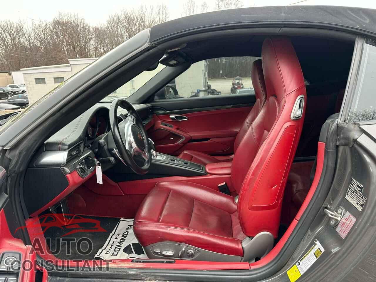 PORSCHE 911 2015 - WP0CB2A94FS154045