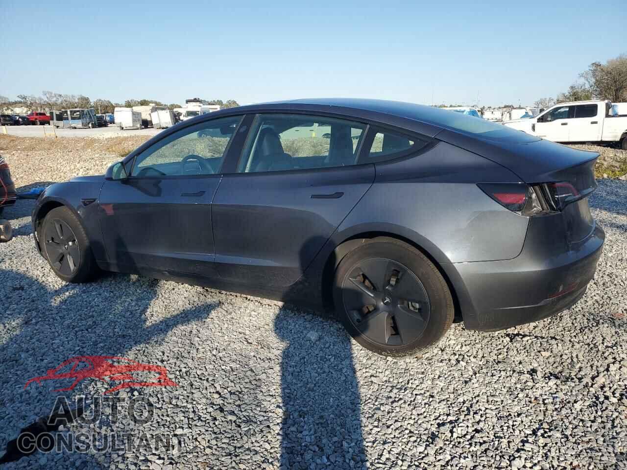 TESLA MODEL 3 2023 - 5YJ3E1EA3PF553047