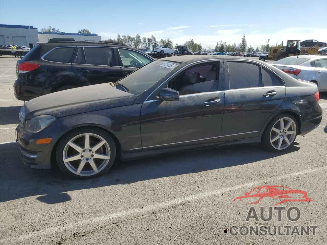 MERCEDES-BENZ C-CLASS 2012 - WDDGF4HB9CR196617