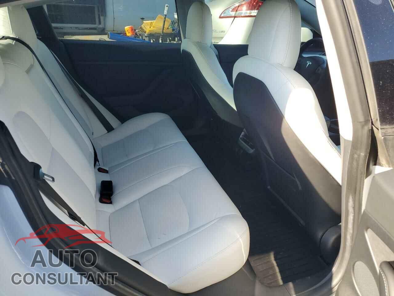 TESLA MODEL 3 2021 - 5YJ3E1EC9MF063418