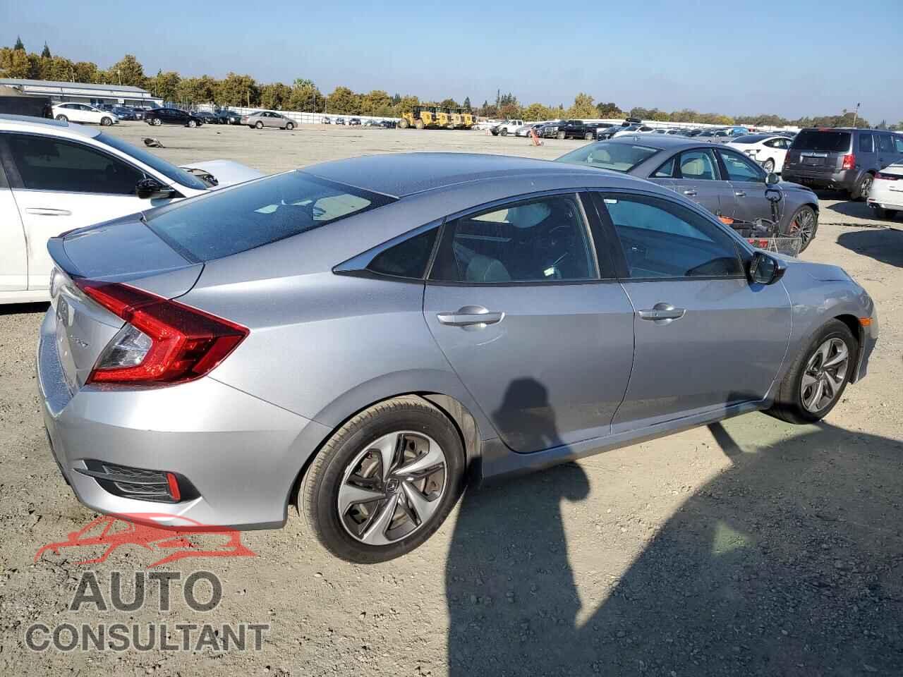 HONDA CIVIC 2019 - 2HGFC2F88KH519467