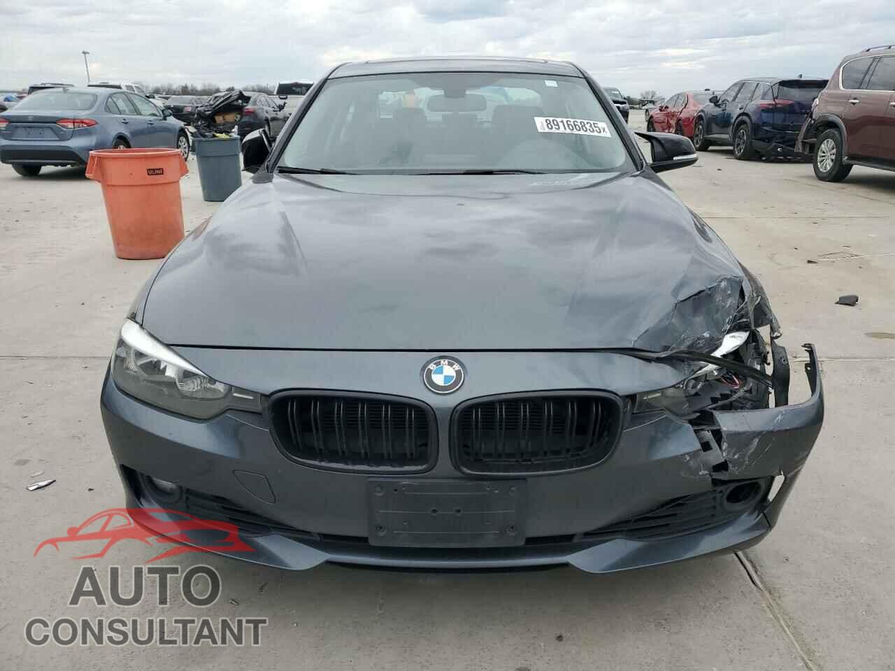 BMW 3 SERIES 2013 - WBA3A5C5XDF353103
