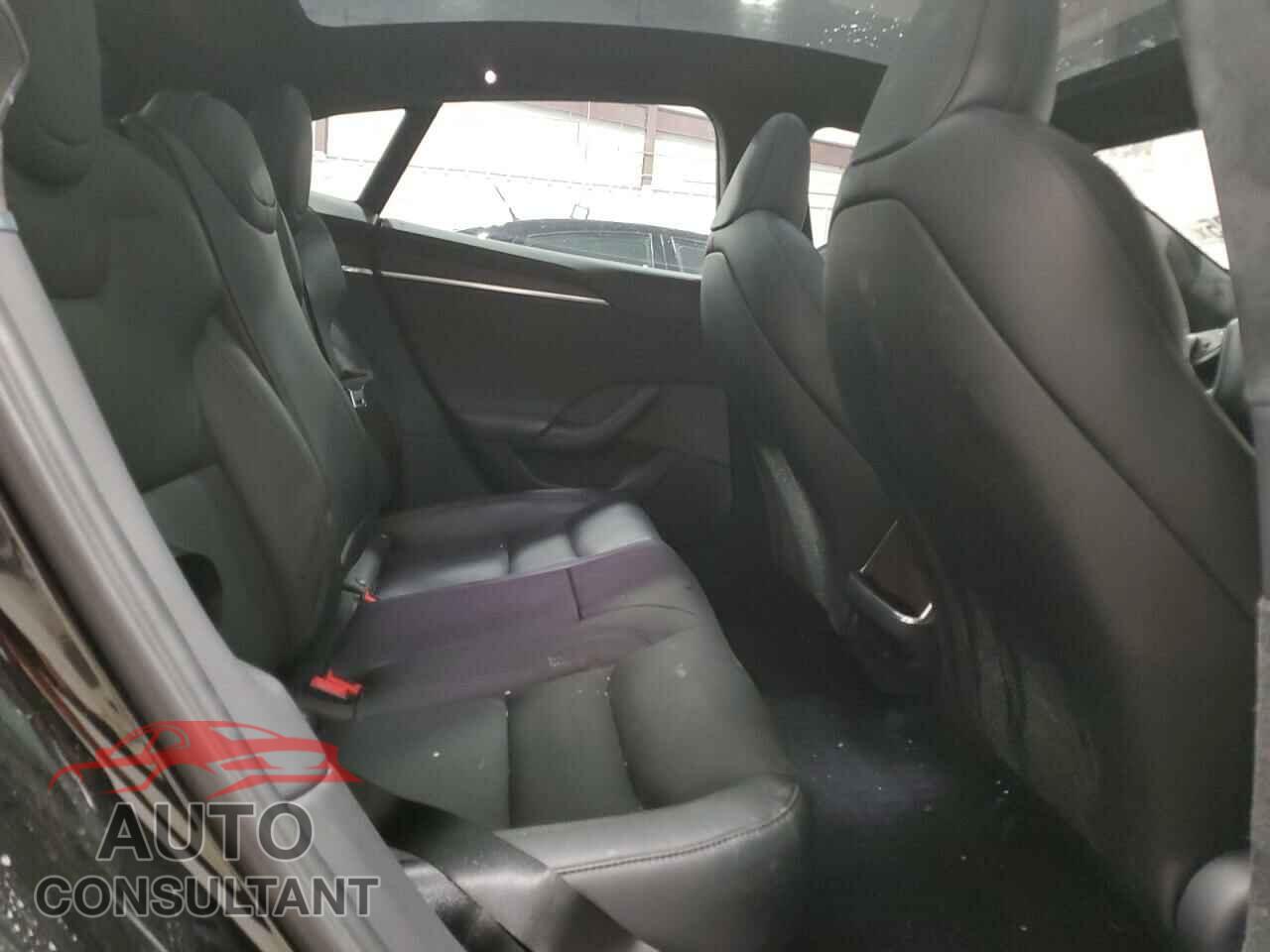 TESLA MODEL S 2023 - 5YJSA1E58PF519857