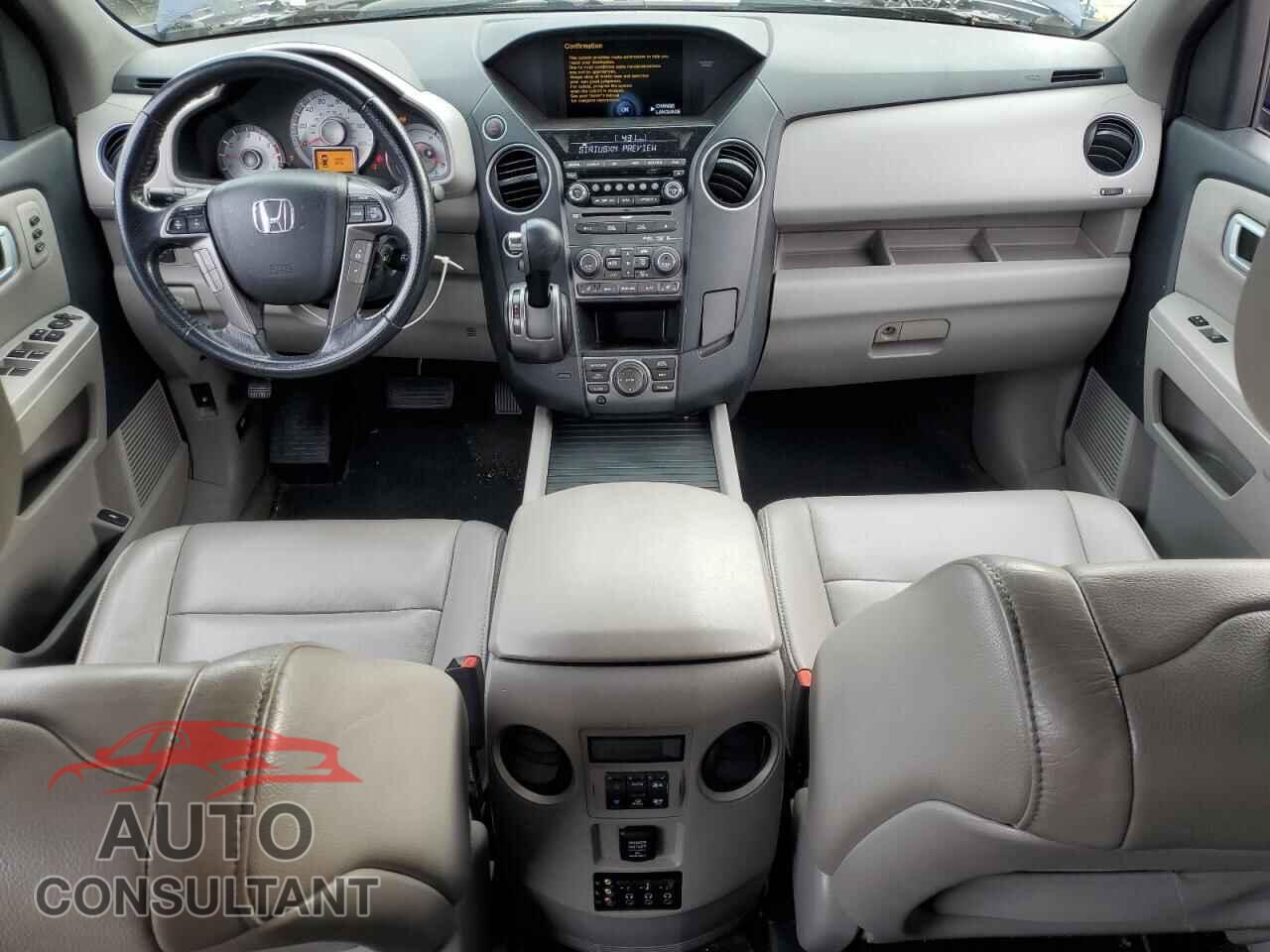 HONDA PILOT 2015 - 5FNYF4H92FB047357